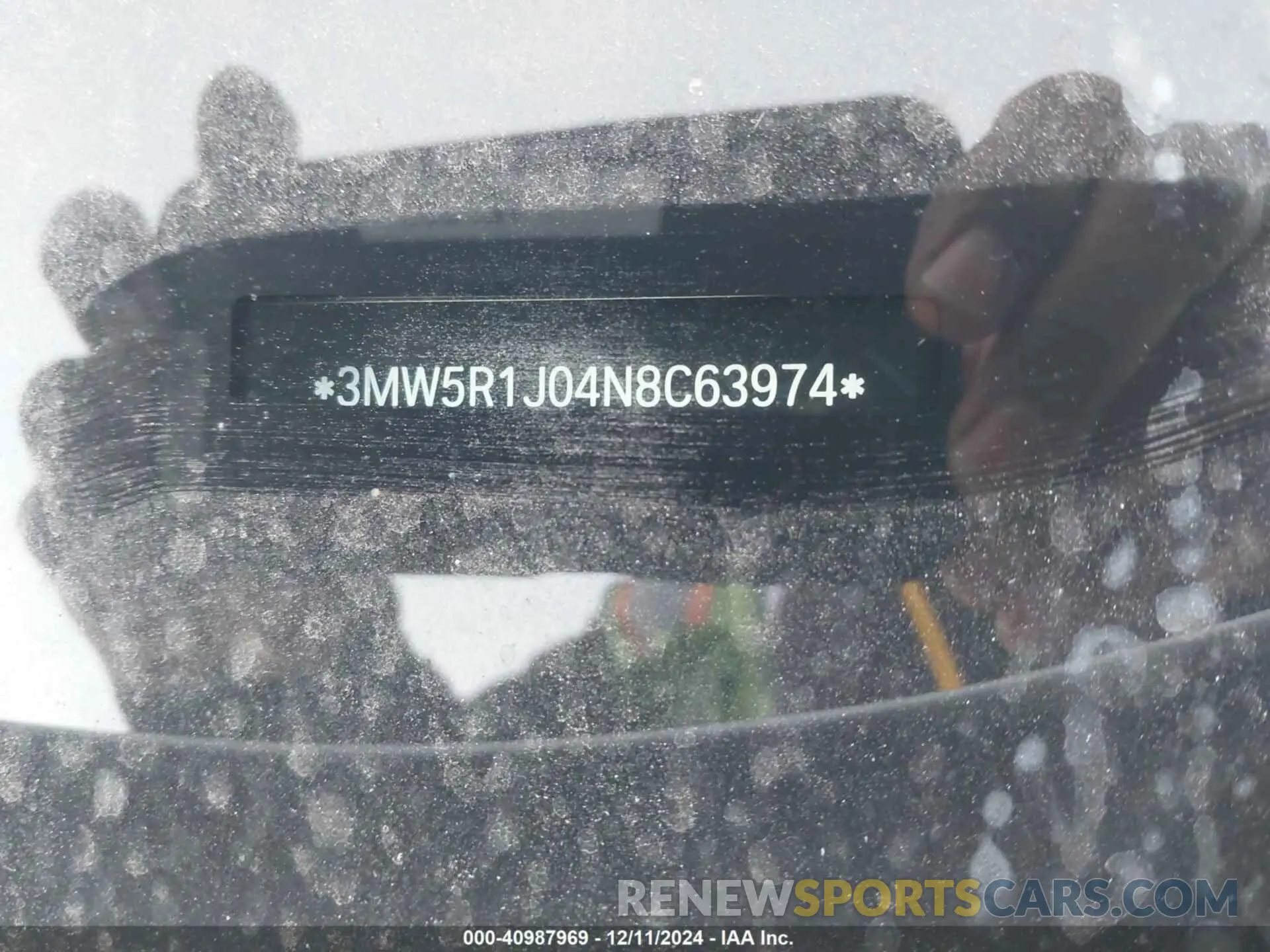 9 fotografías del automóvil dañado 3MW5R1J04N8C63974 BMW 330I 2022