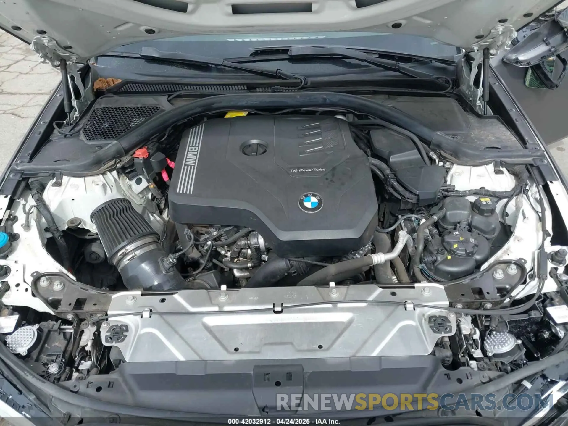 10 fotografías del automóvil dañado 3MW5R1J05N8C22351 BMW 330I 2022