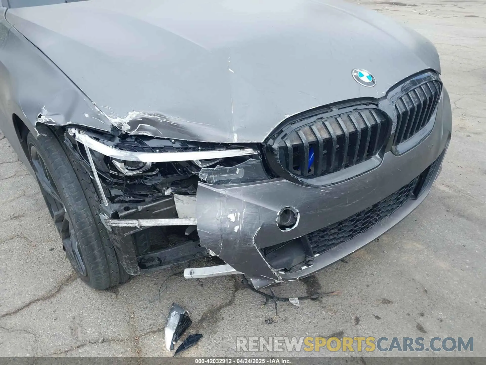 17 fotografías del automóvil dañado 3MW5R1J05N8C22351 BMW 330I 2022