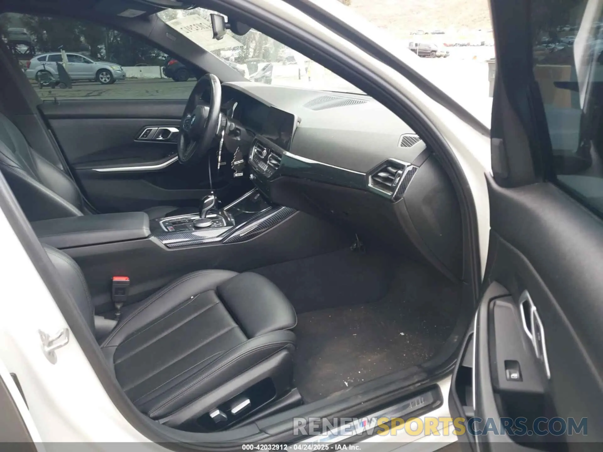 5 fotografías del automóvil dañado 3MW5R1J05N8C22351 BMW 330I 2022
