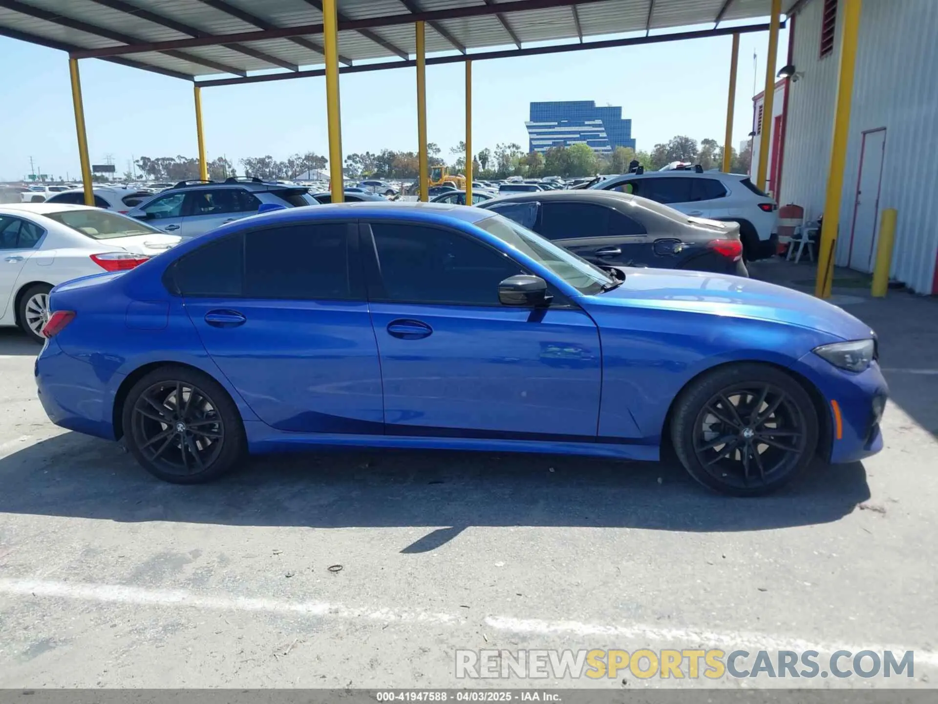 14 fotografías del automóvil dañado 3MW5R1J07N8C43346 BMW 330I 2022