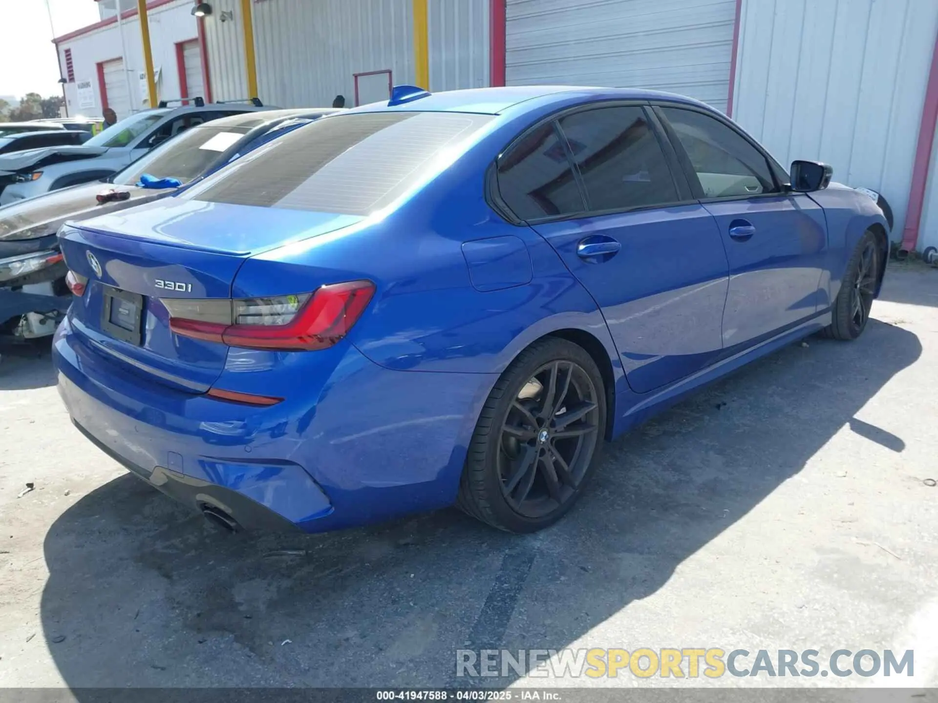 4 fotografías del automóvil dañado 3MW5R1J07N8C43346 BMW 330I 2022