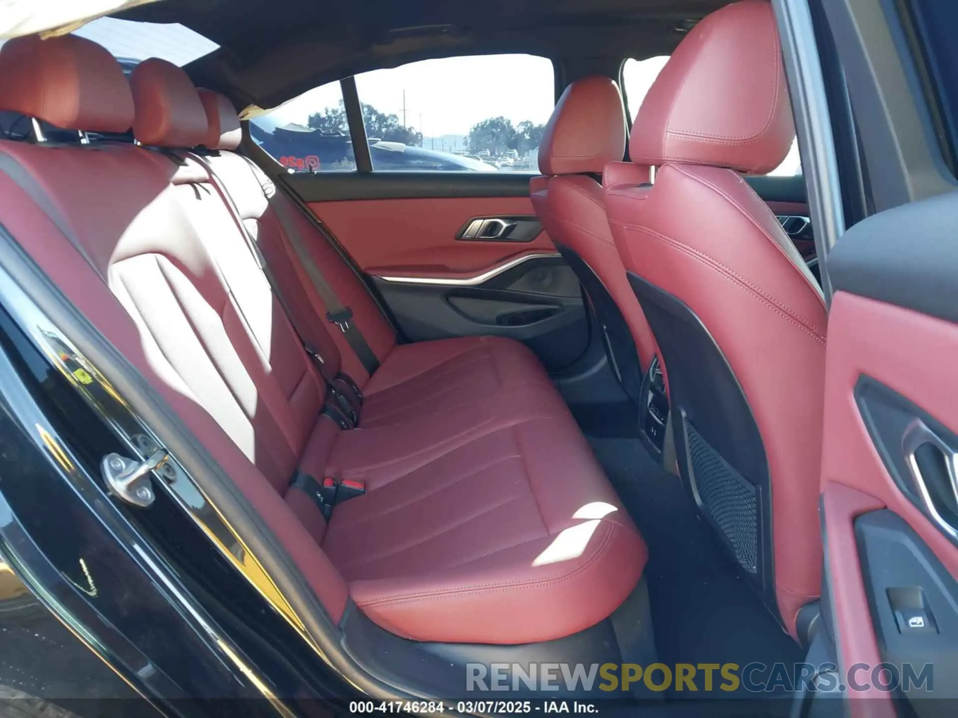 8 fotografías del automóvil dañado 3MW5R1J07N8C43380 BMW 330I 2022
