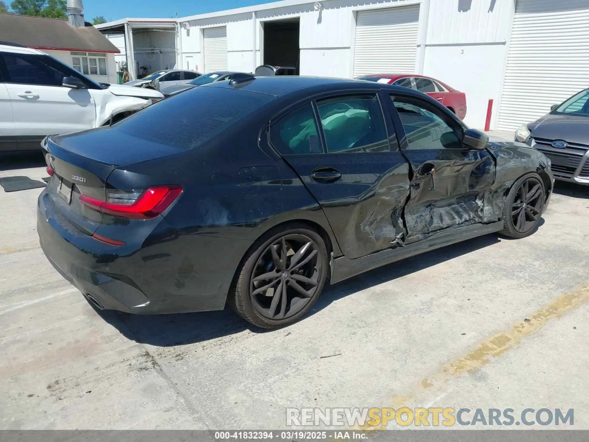 4 fotografías del automóvil dañado 3MW5R1J08N8C38592 BMW 330I 2022