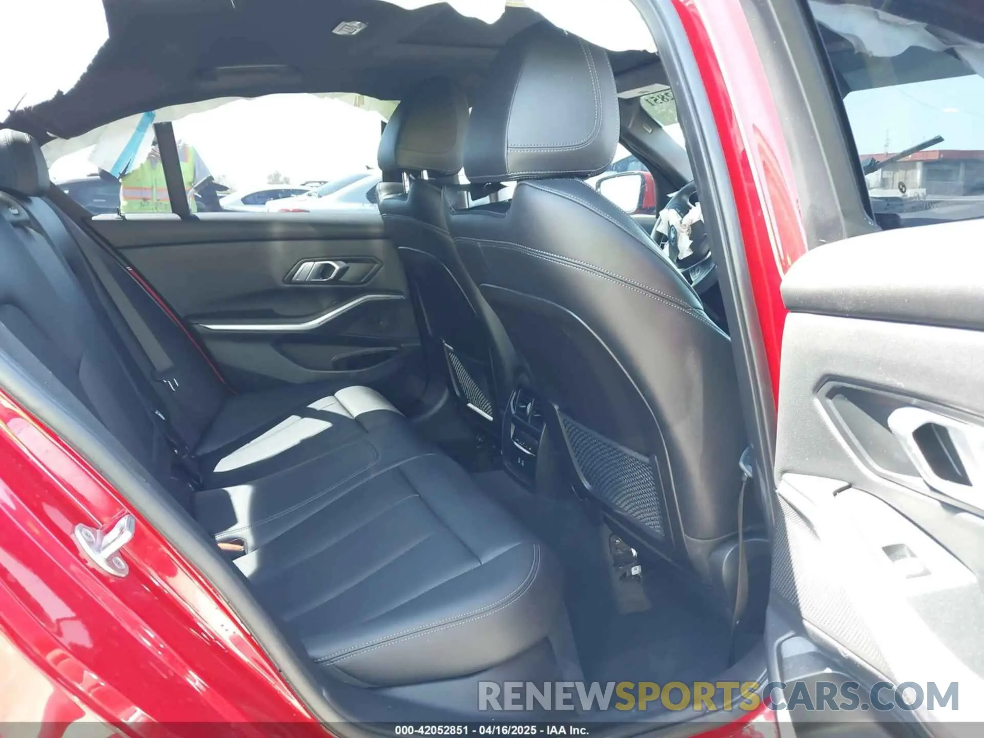 8 fotografías del automóvil dañado 3MW5R1J09N8C52274 BMW 330I 2022