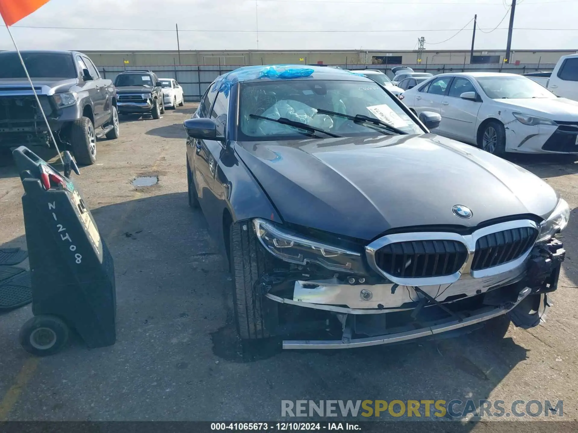 1 fotografías del automóvil dañado 3MW5R1J0XN8C33278 BMW 330I 2022