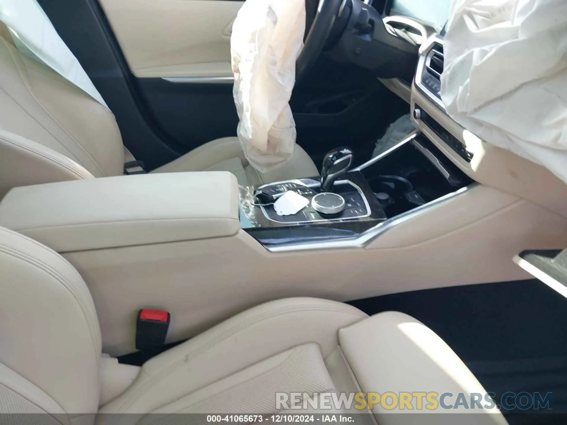 5 fotografías del automóvil dañado 3MW5R1J0XN8C33278 BMW 330I 2022