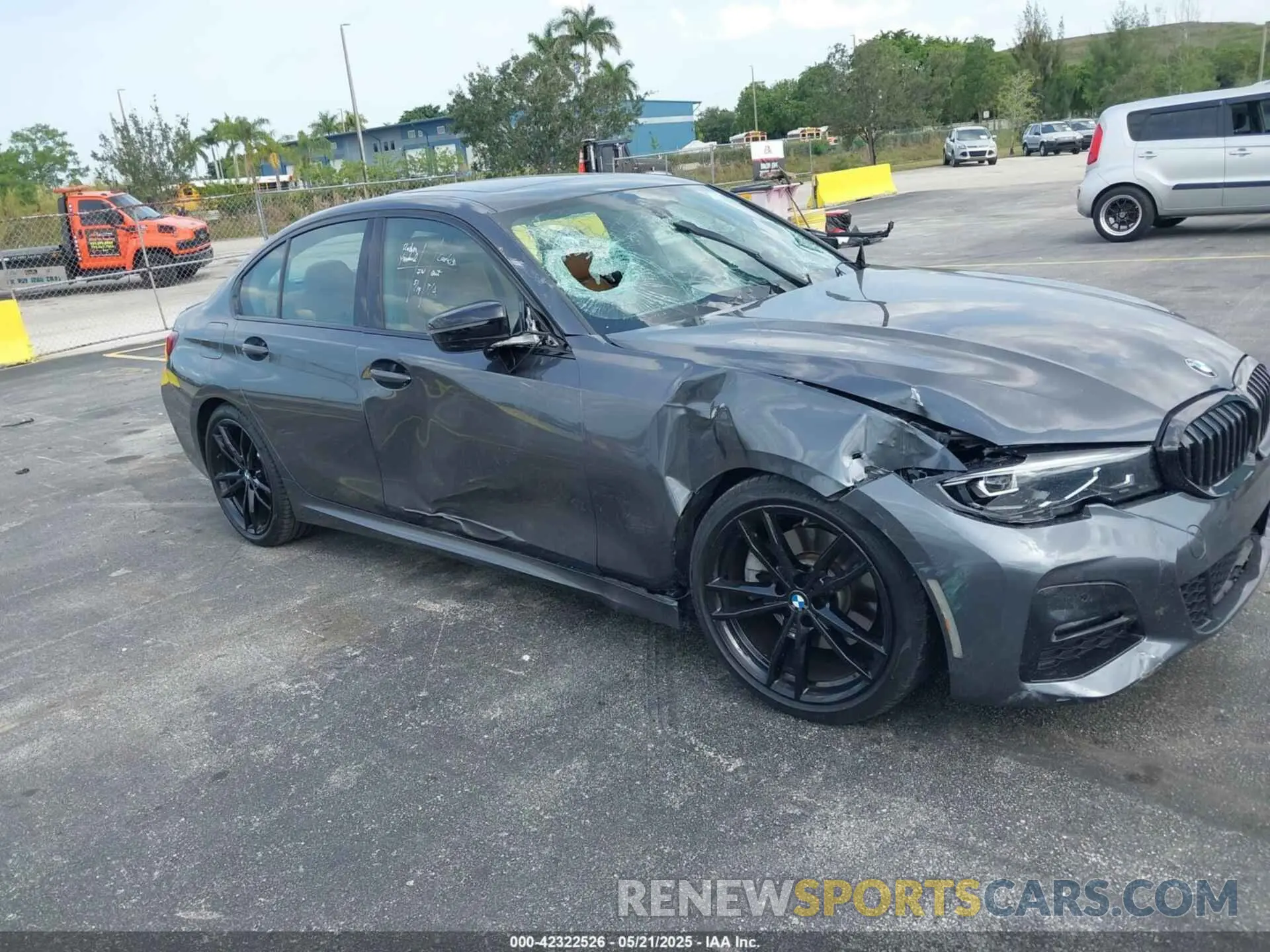6 fotografías del automóvil dañado 3MW5R1J0XN8C41168 BMW 330I 2022