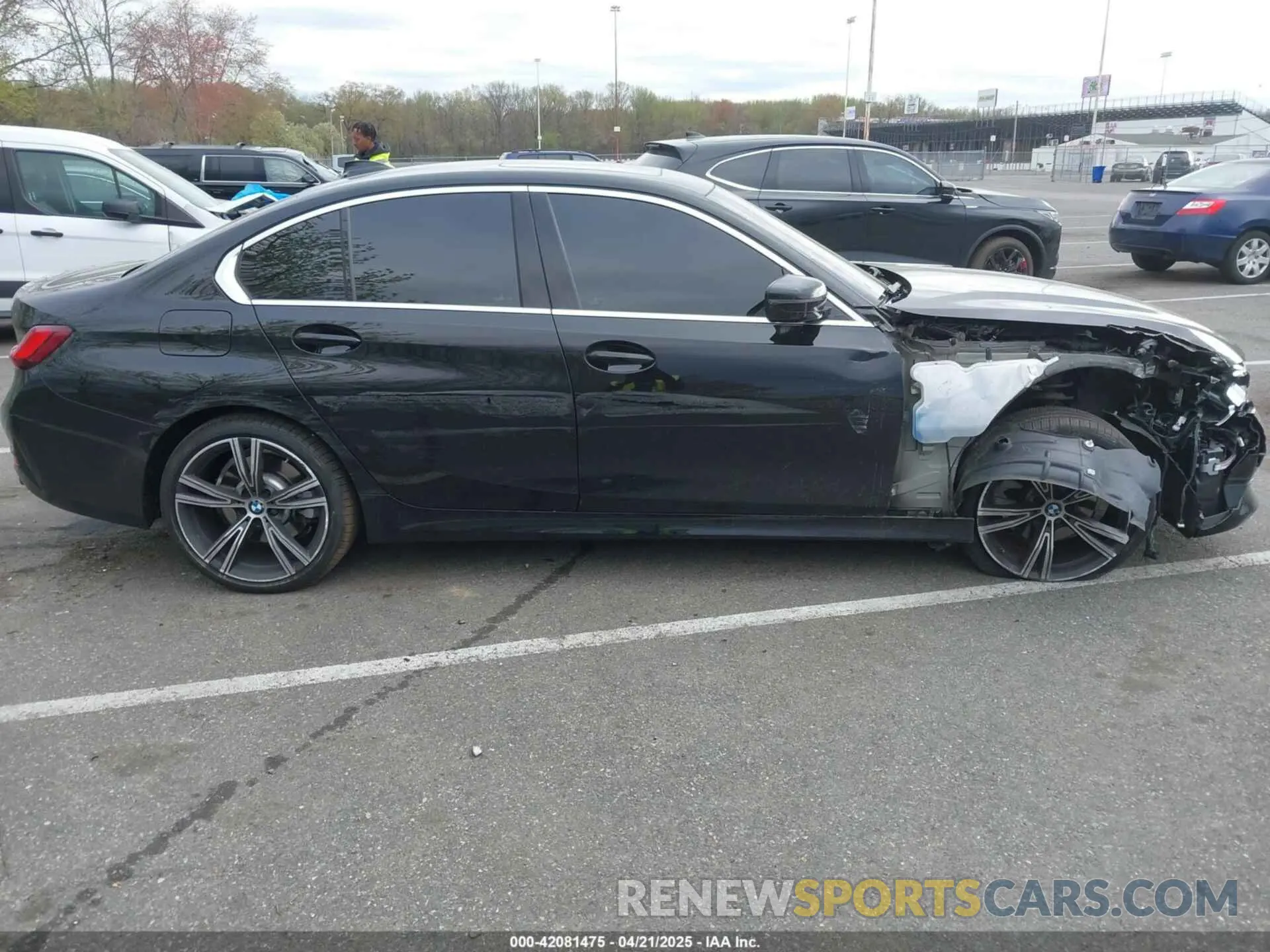 13 fotografías del automóvil dañado 3MW5R7J03N8C26594 BMW 330I 2022