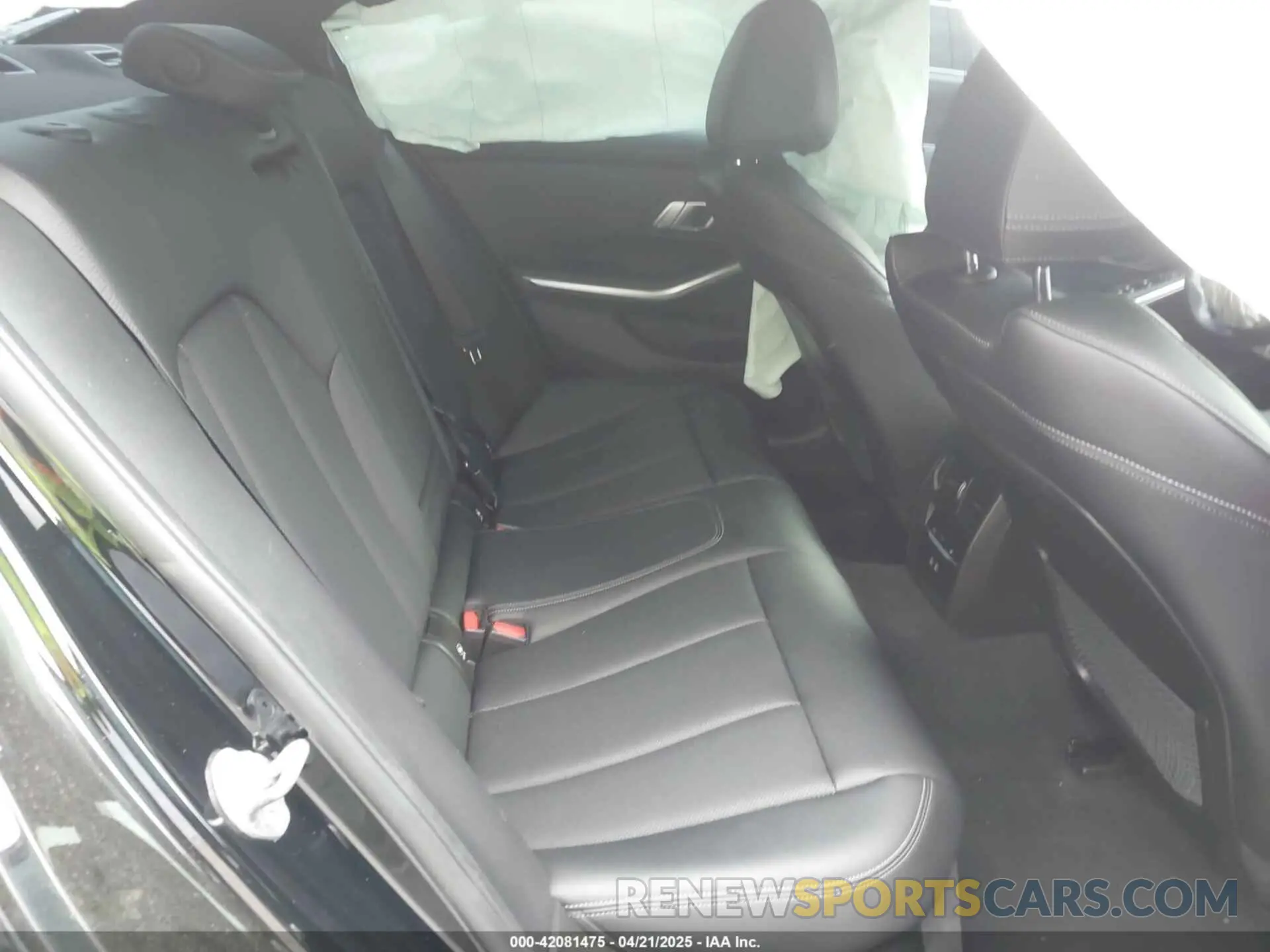 8 fotografías del automóvil dañado 3MW5R7J03N8C26594 BMW 330I 2022