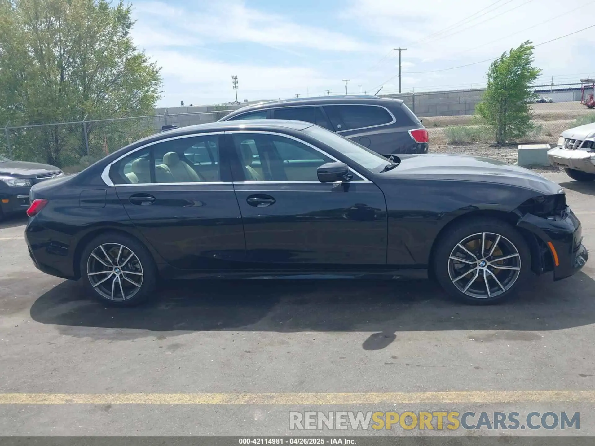 14 fotografías del automóvil dañado 3MW5R7J05N8C70113 BMW 330I 2022