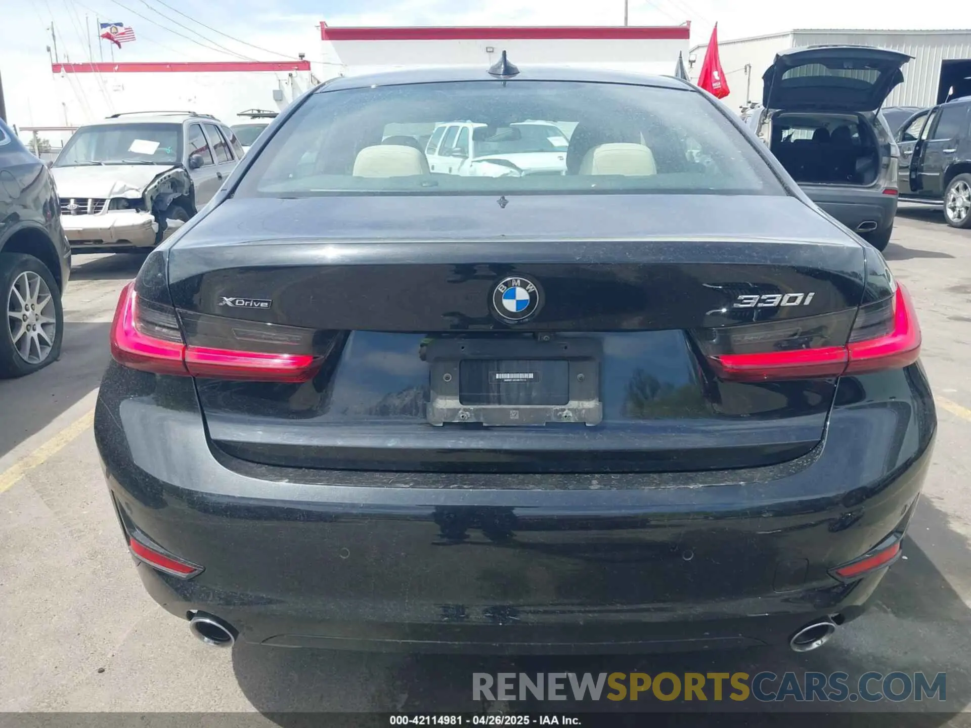 17 fotografías del automóvil dañado 3MW5R7J05N8C70113 BMW 330I 2022