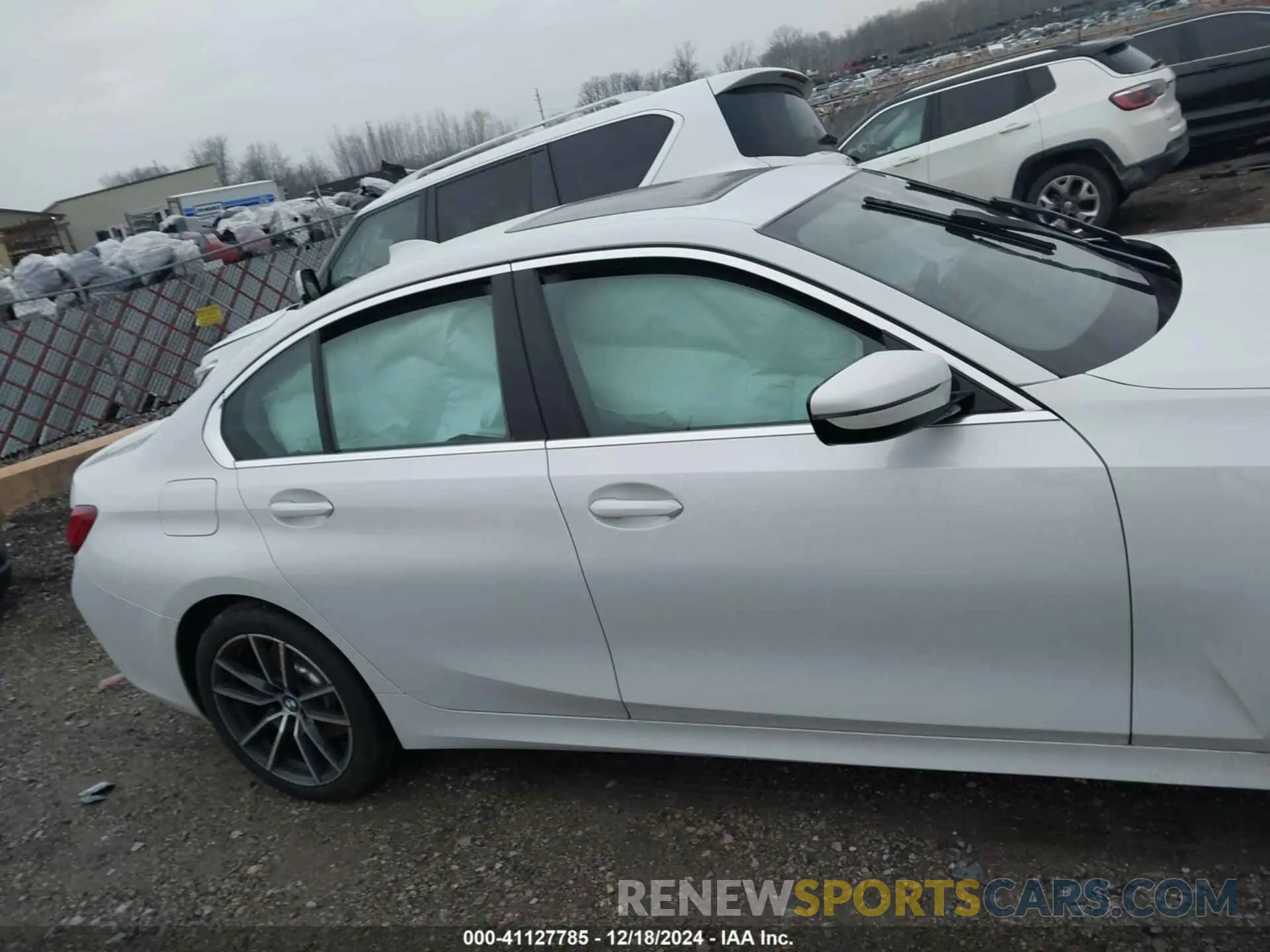 12 fotografías del automóvil dañado 3MW5R7J06N8C33023 BMW 330I 2022