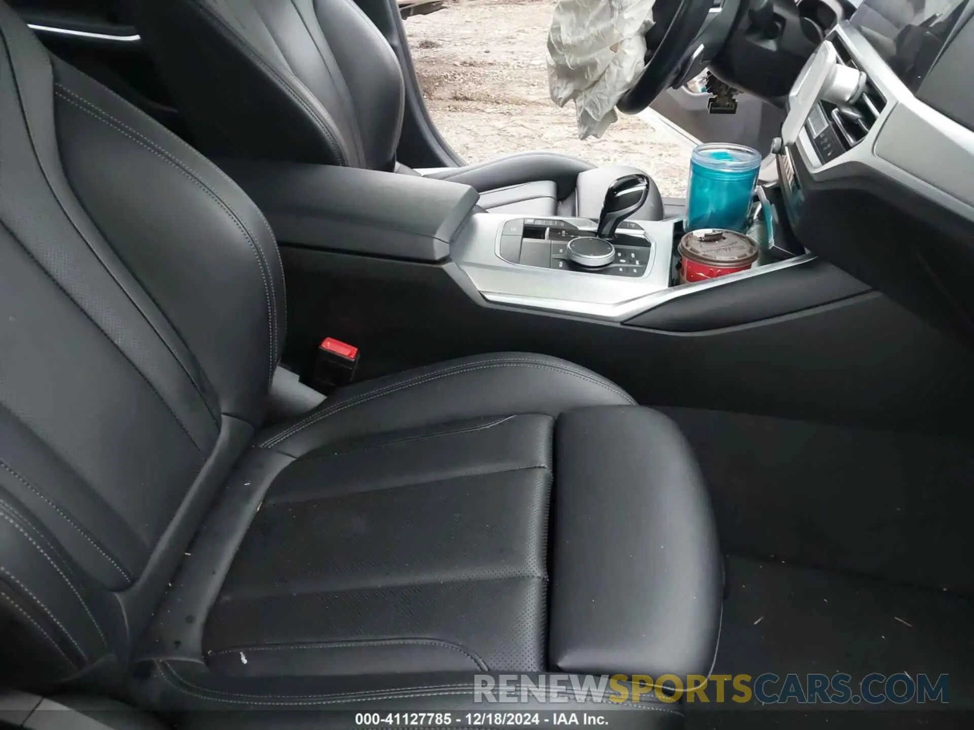 5 fotografías del automóvil dañado 3MW5R7J06N8C33023 BMW 330I 2022