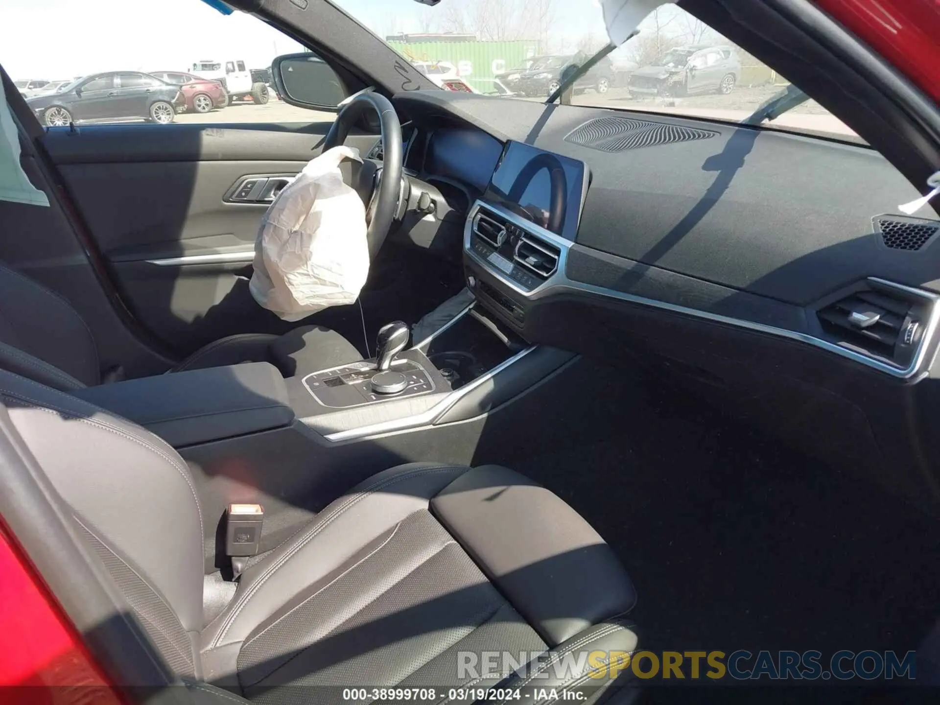 5 fotografías del automóvil dañado 3MW5R7J0XN8C66171 BMW 330I 2022