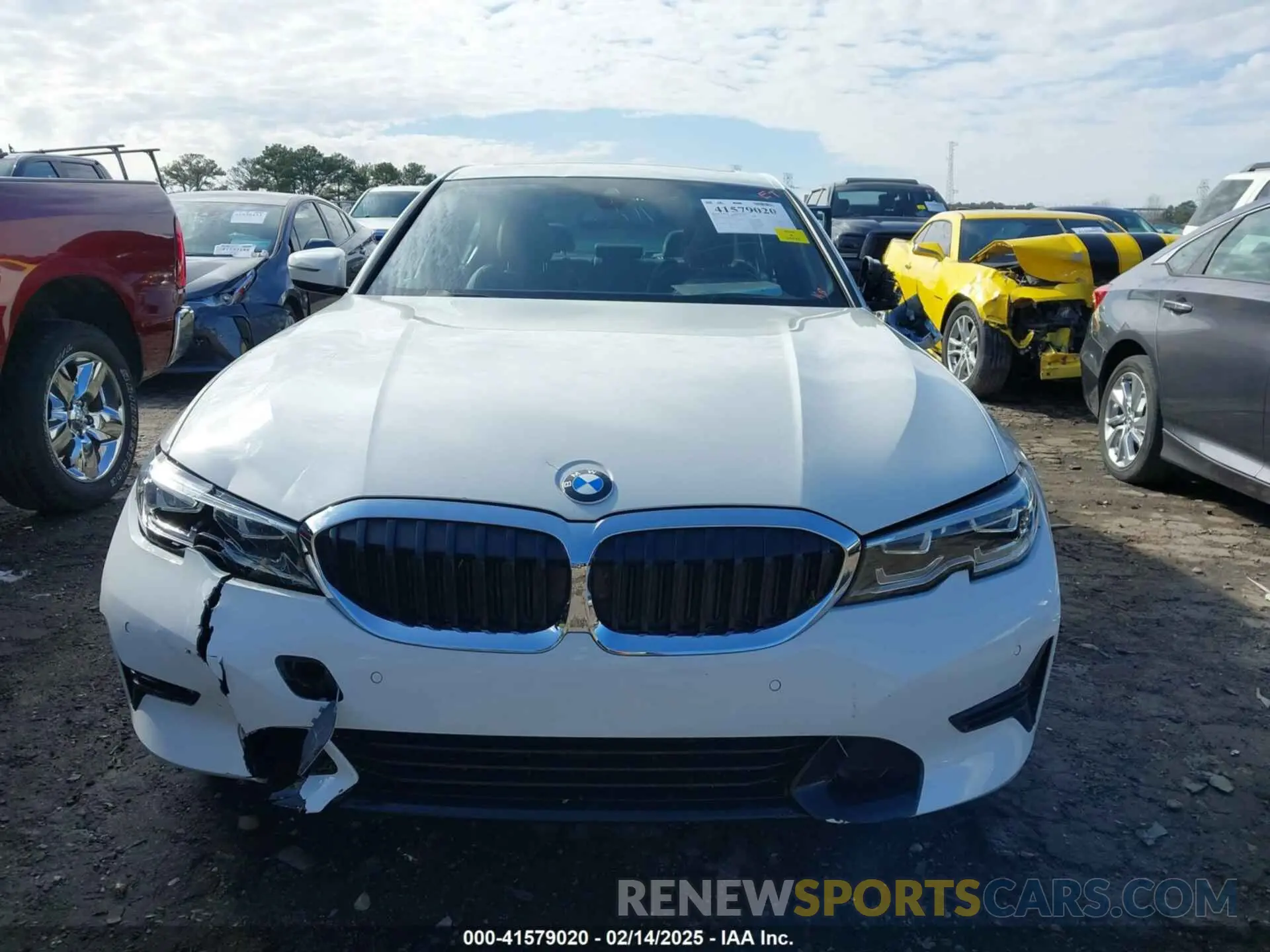 12 fotografías del automóvil dañado WBA5R1C01NFM20381 BMW 330I 2022