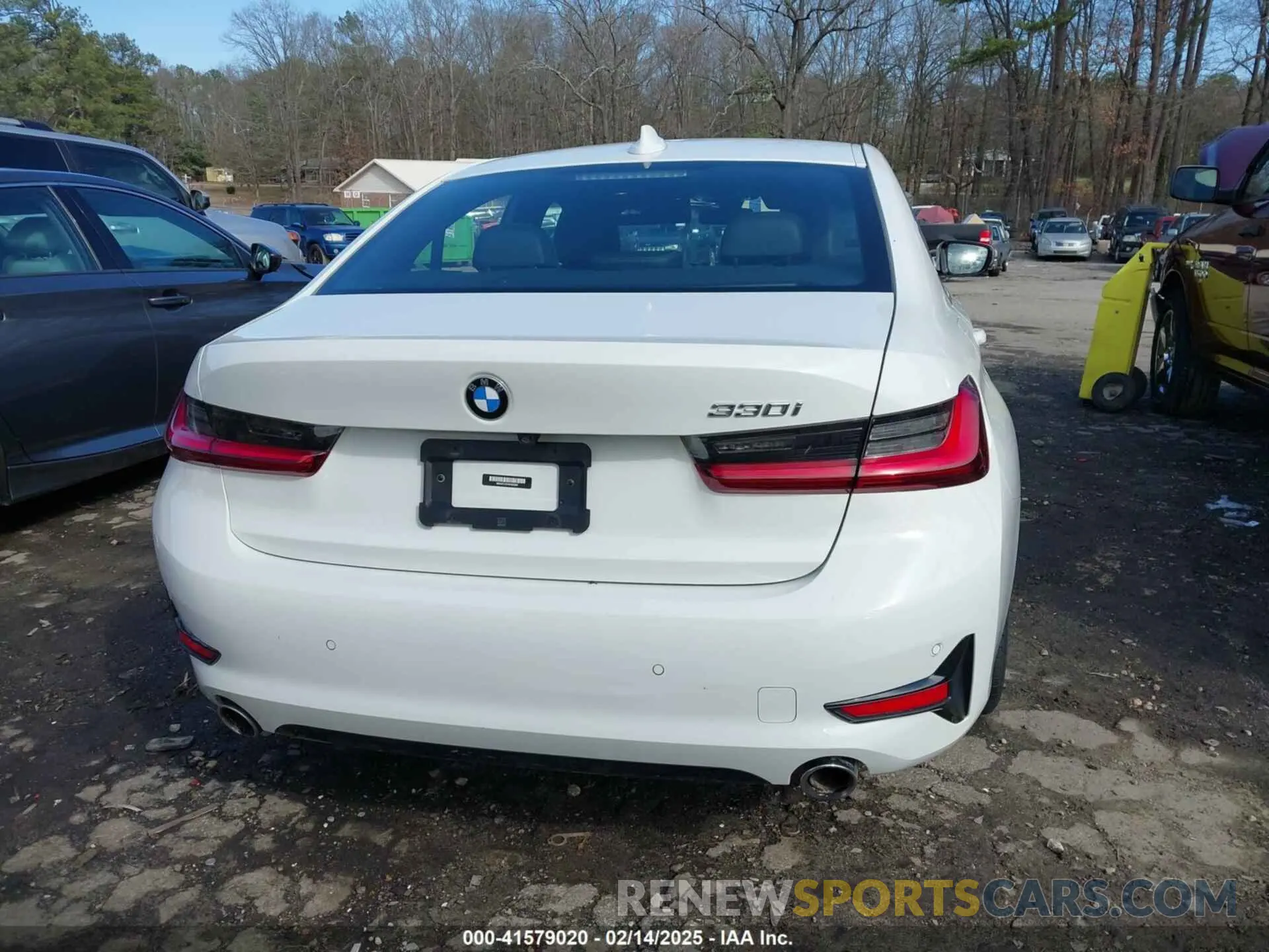 16 fotografías del automóvil dañado WBA5R1C01NFM20381 BMW 330I 2022