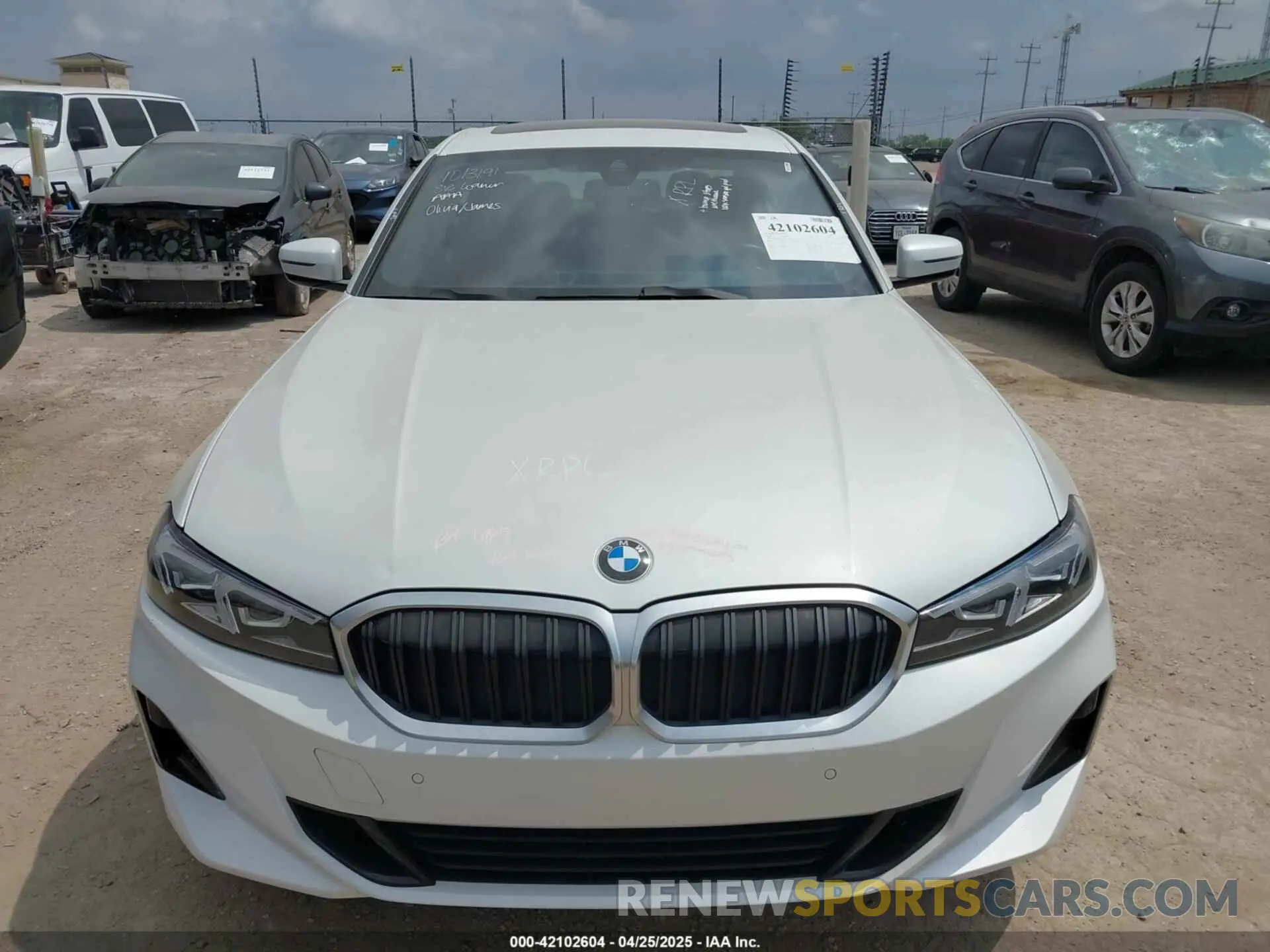 12 fotografías del automóvil dañado 3MW69FF00P8D11967 BMW 330I 2023