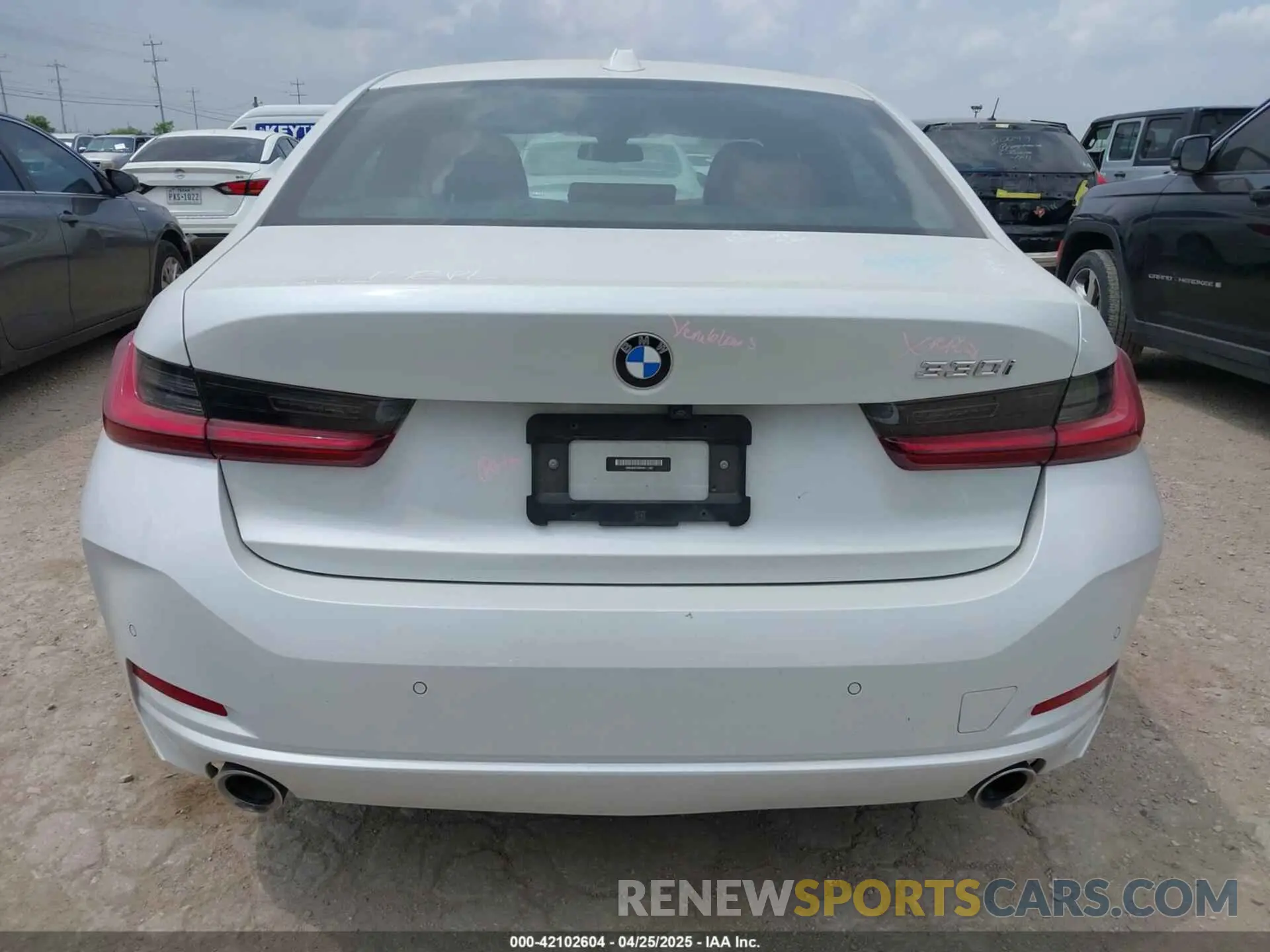 16 fotografías del automóvil dañado 3MW69FF00P8D11967 BMW 330I 2023