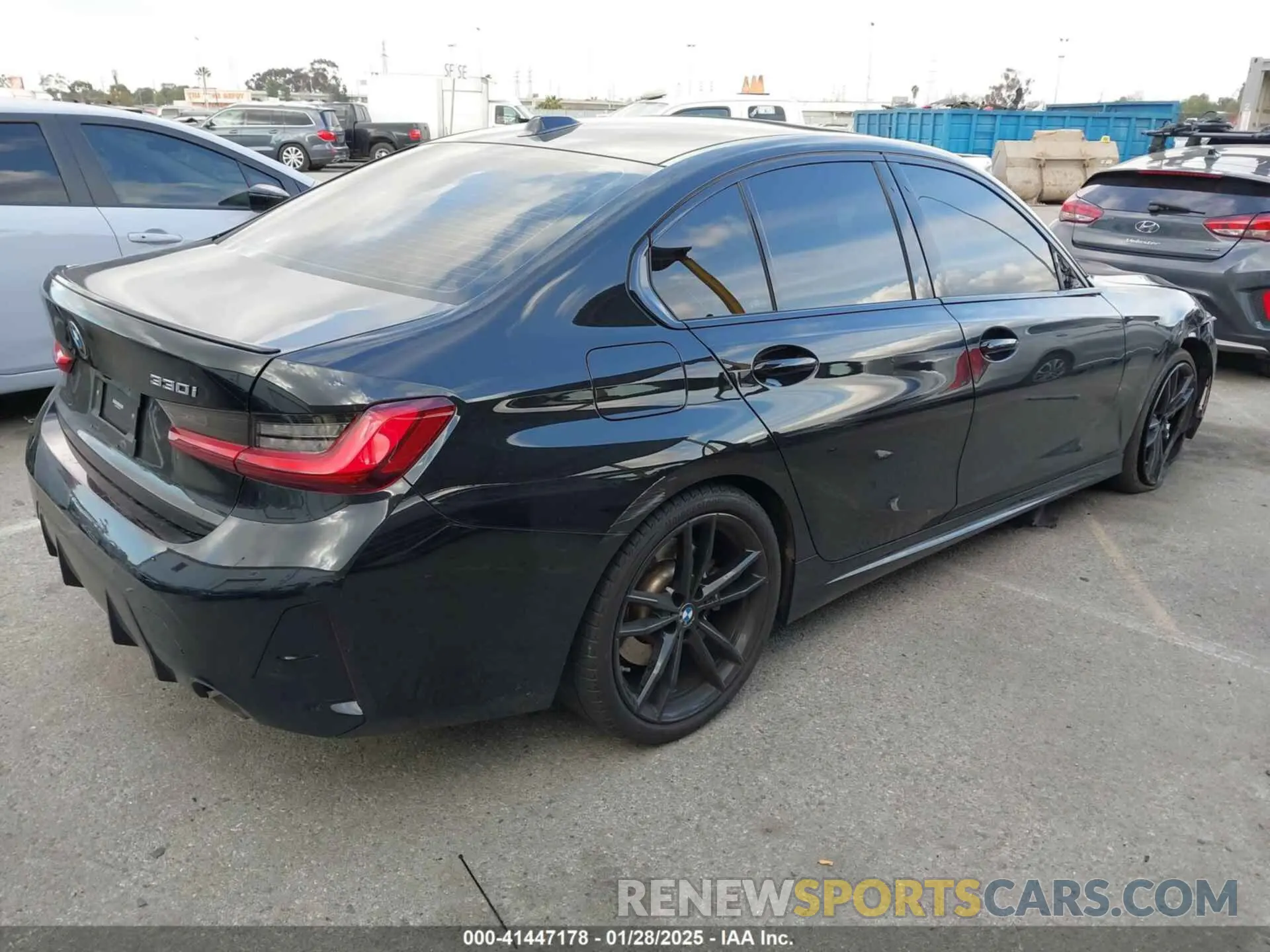 4 fotografías del automóvil dañado 3MW69FF00P8D17350 BMW 330I 2023