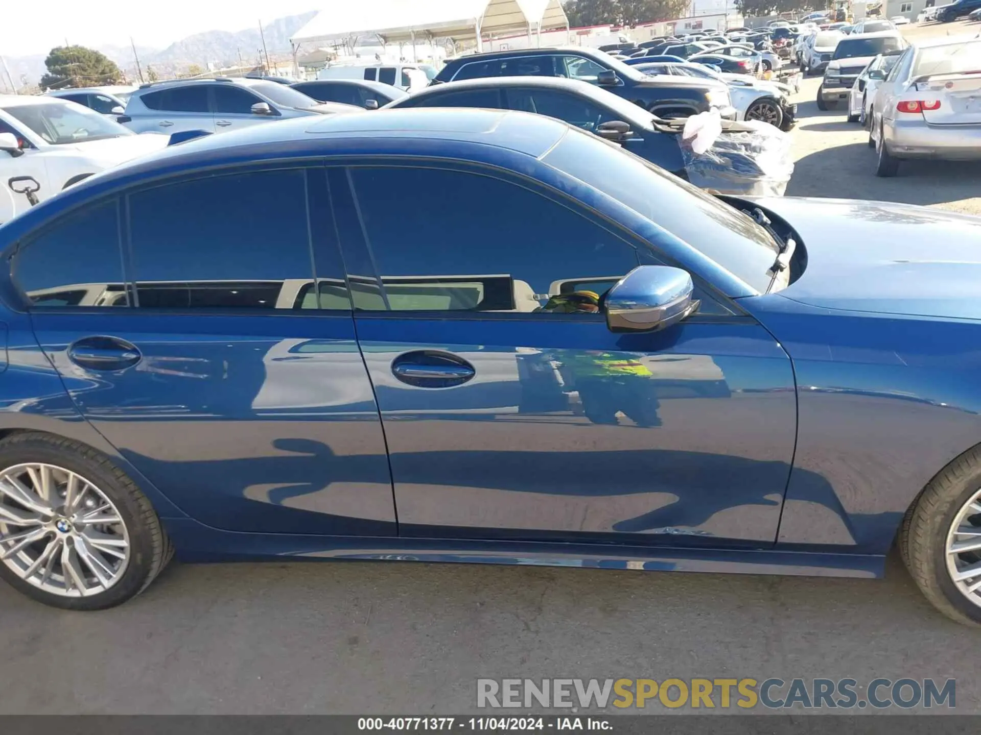 14 fotografías del automóvil dañado 3MW69FF01P8D02517 BMW 330I 2023