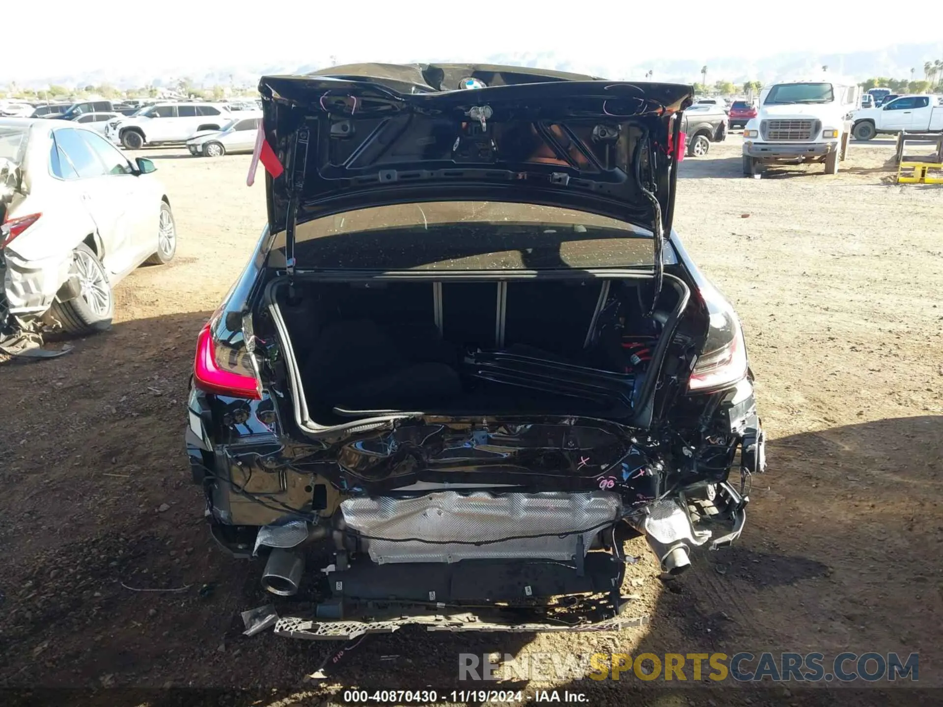 16 fotografías del automóvil dañado 3MW69FF06P8D68805 BMW 330I 2023
