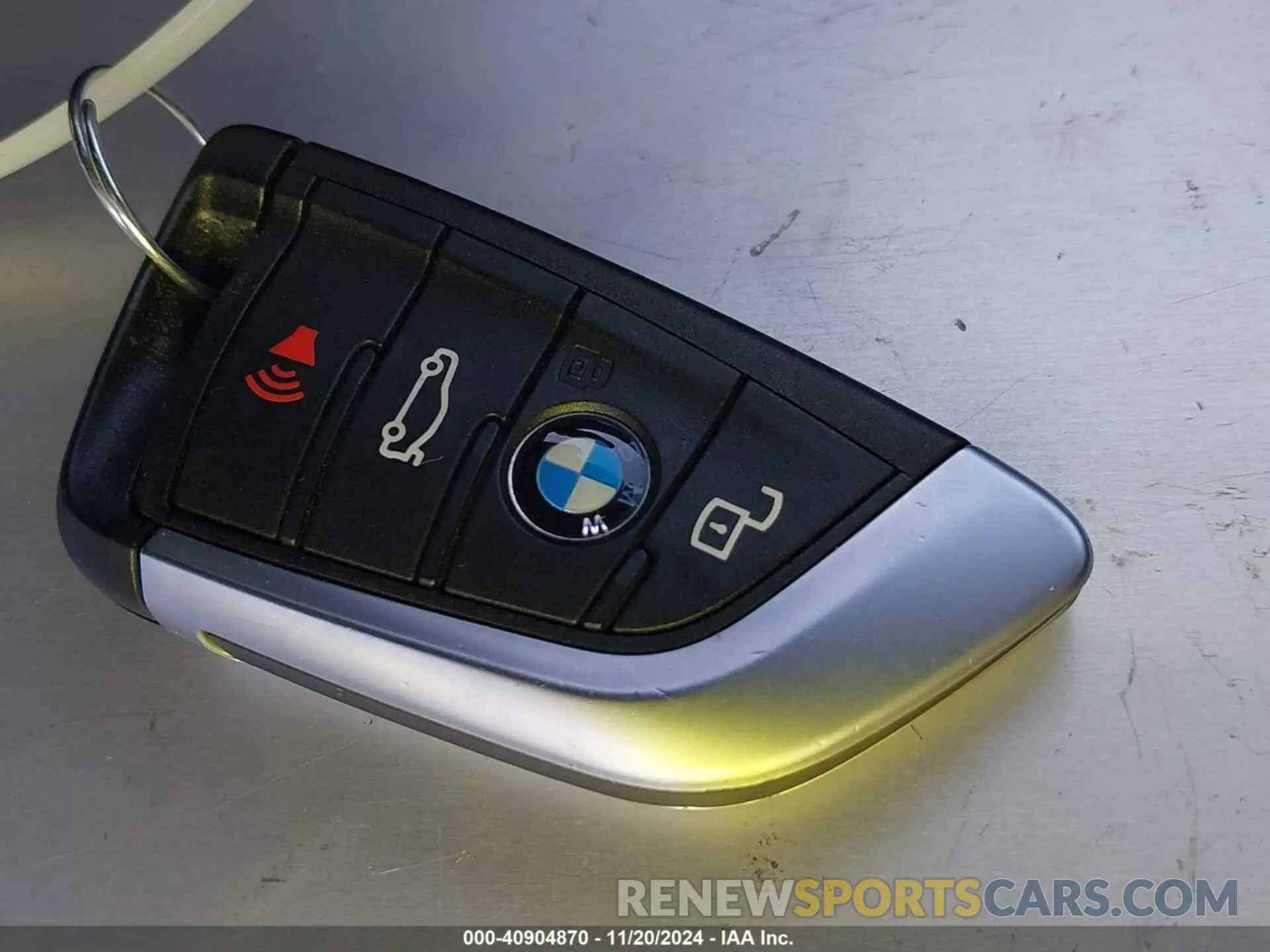 11 fotografías del automóvil dañado 3MW69FF08P8D47180 BMW 330I 2023