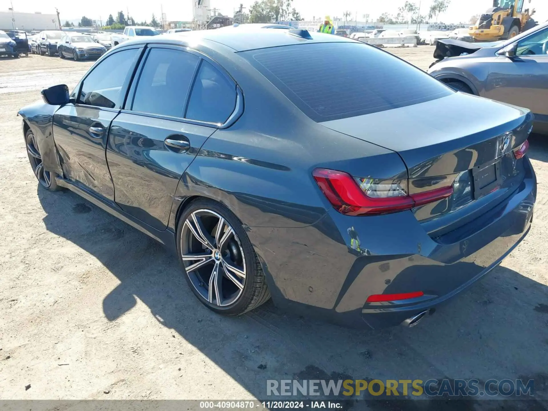 3 fotografías del automóvil dañado 3MW69FF08P8D47180 BMW 330I 2023