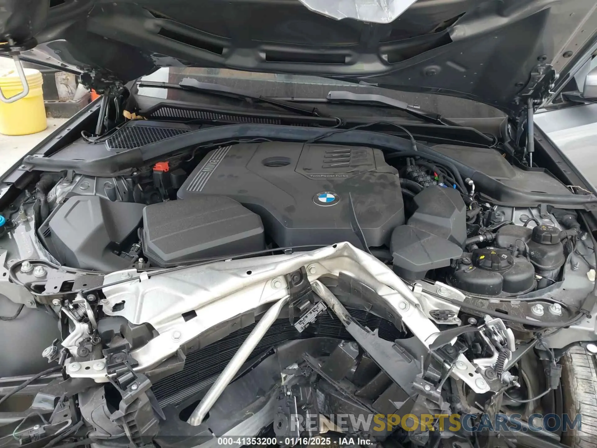 10 fotografías del automóvil dañado 3MW89FF00P8D00217 BMW 330I 2023