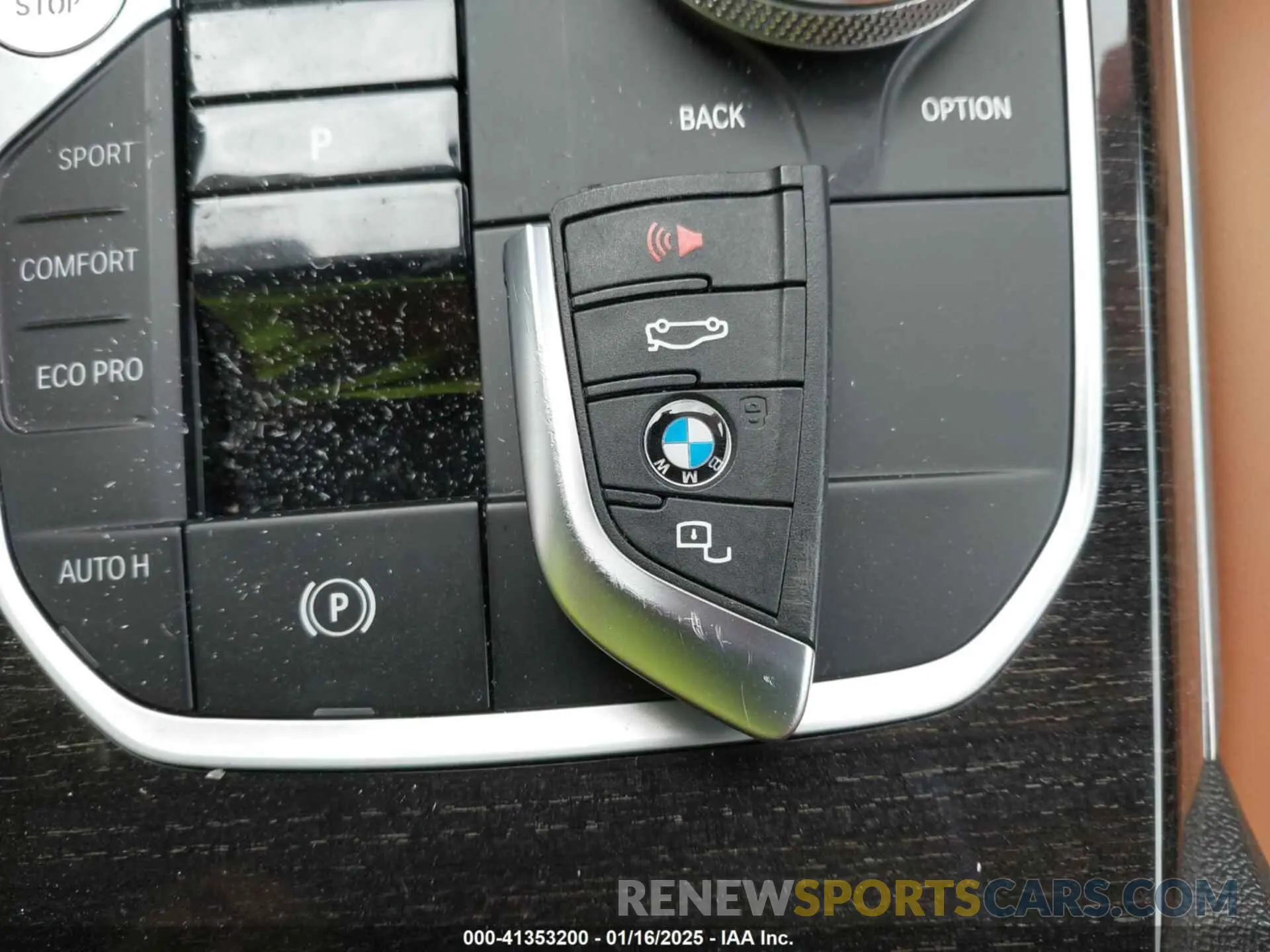 11 fotografías del automóvil dañado 3MW89FF00P8D00217 BMW 330I 2023