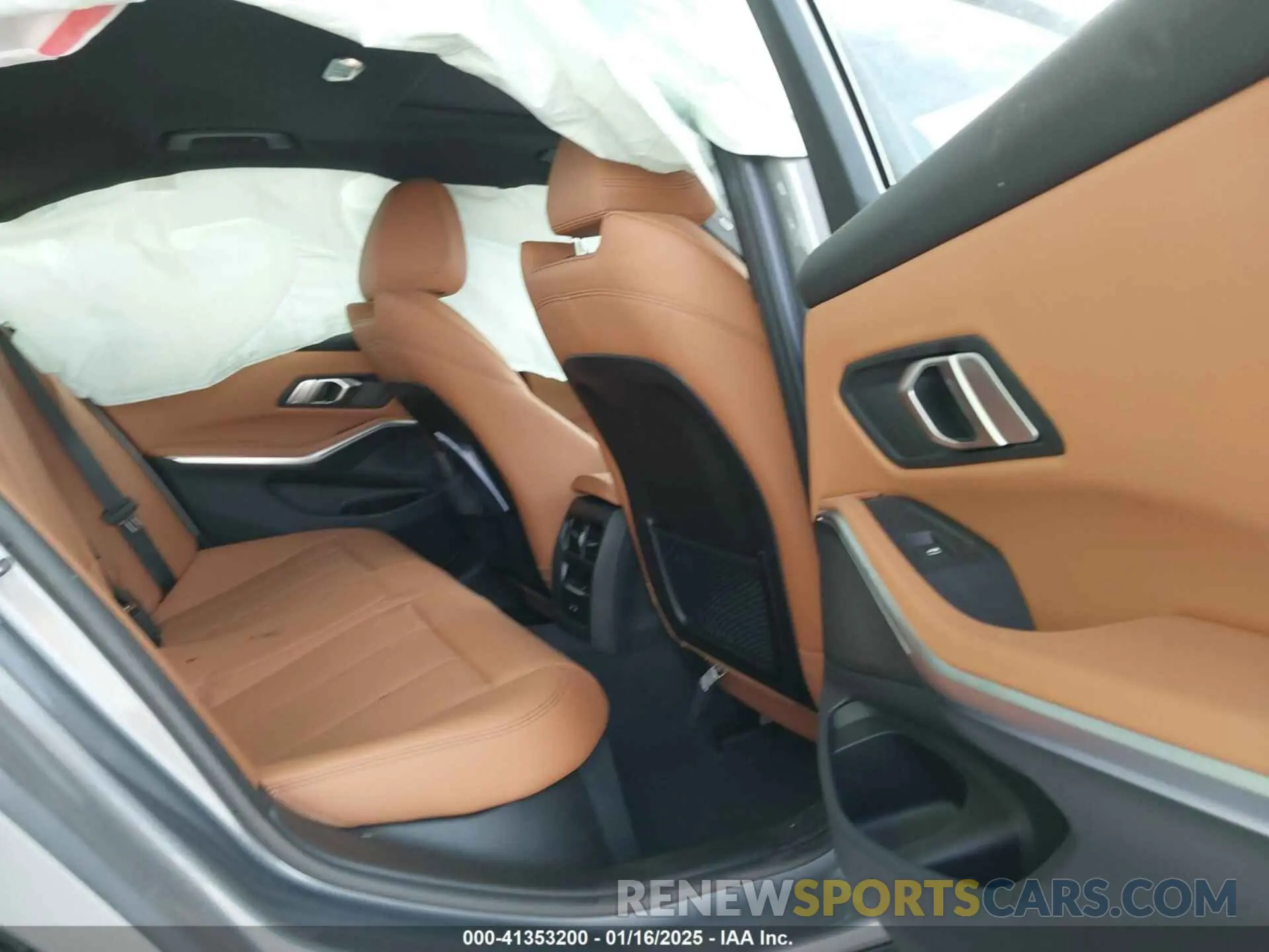 8 fotografías del automóvil dañado 3MW89FF00P8D00217 BMW 330I 2023