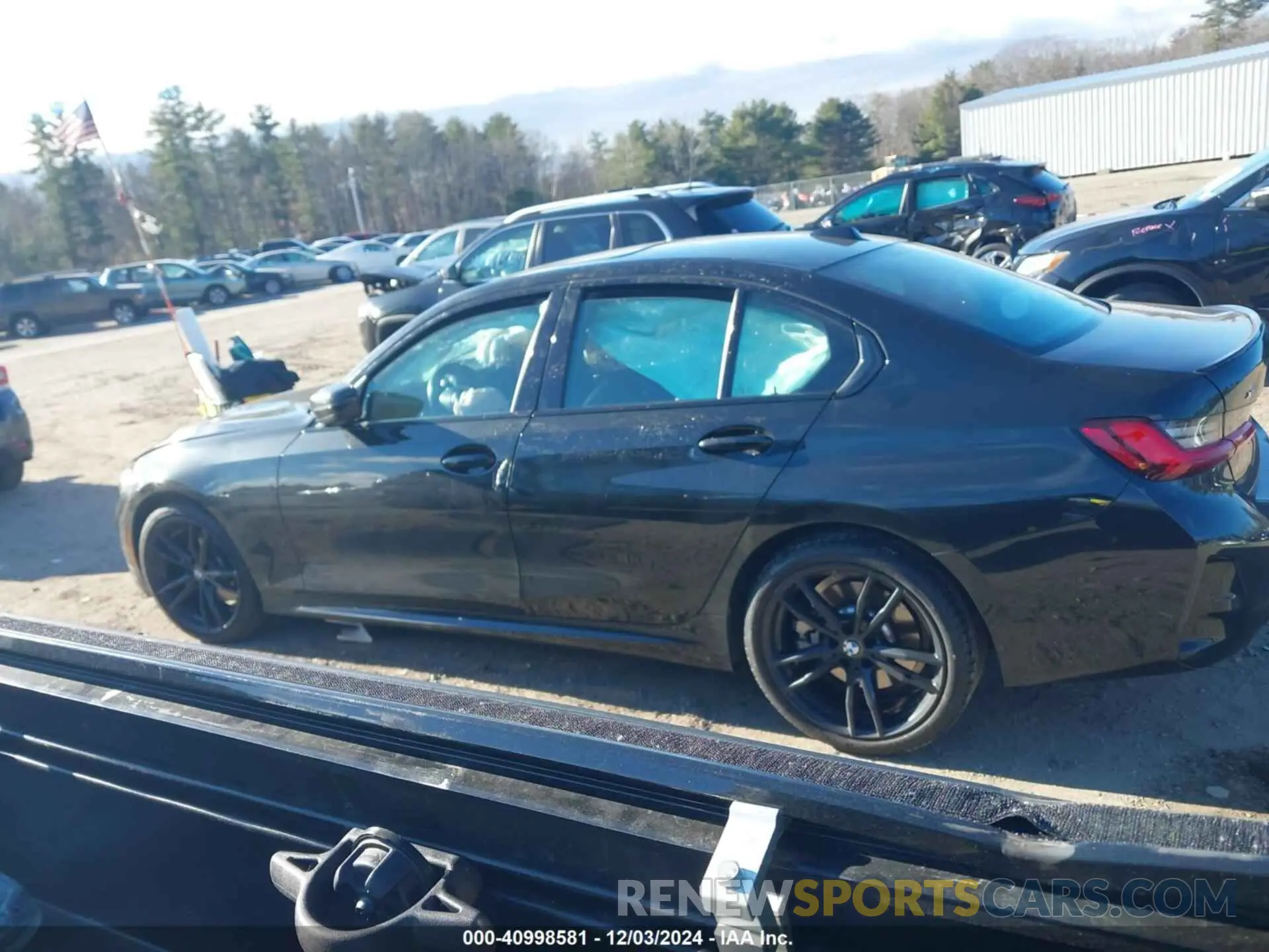 13 fotografías del automóvil dañado 3MW89FF01P8D04910 BMW 330I 2023