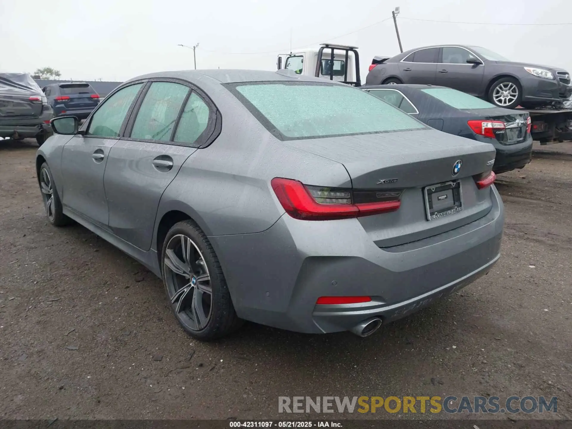 3 fotografías del automóvil dañado 3MW89FF01P8D20900 BMW 330I 2023