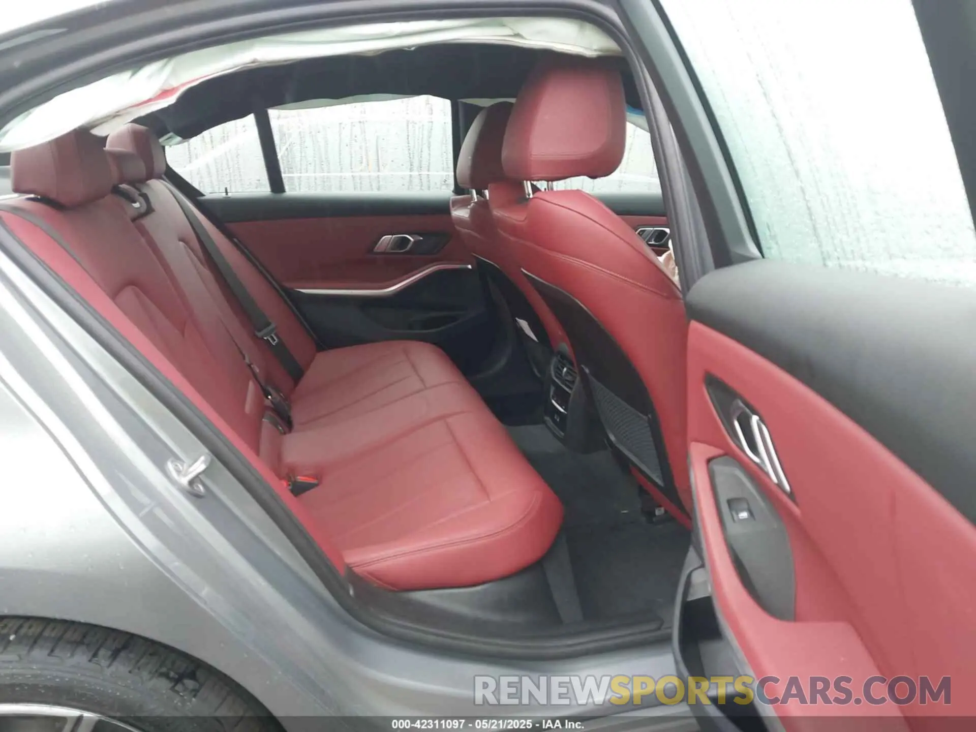 8 fotografías del automóvil dañado 3MW89FF01P8D20900 BMW 330I 2023