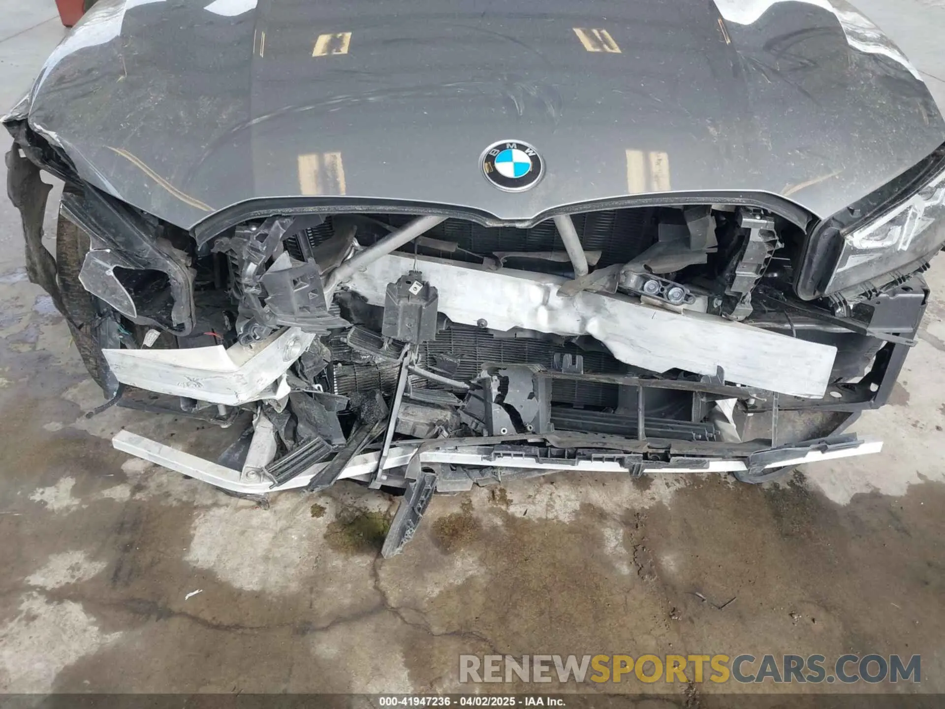 6 fotografías del automóvil dañado 3MW89FF04P8D55611 BMW 330I 2023