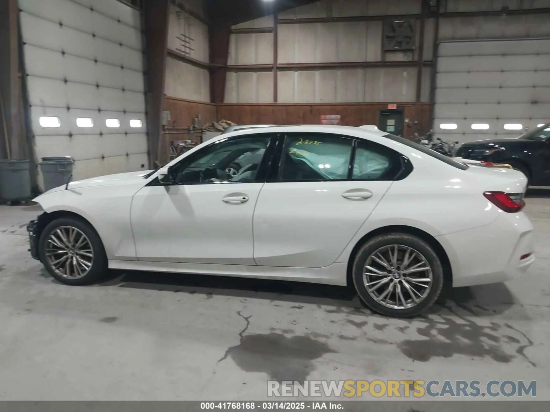 15 fotografías del automóvil dañado 3MW89FF04P8D68374 BMW 330I 2023