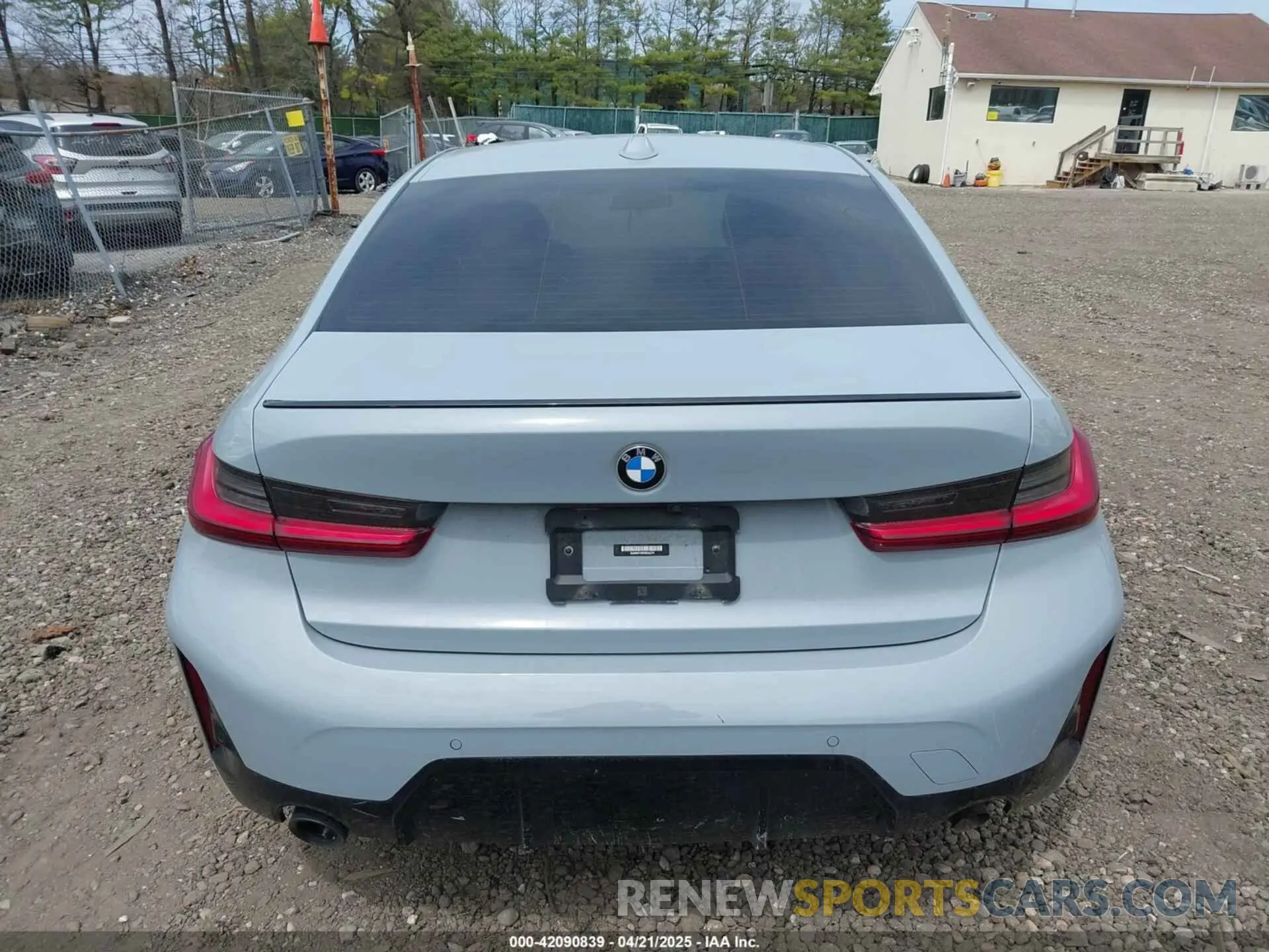 15 fotografías del automóvil dañado 3MW89FF06P8D32279 BMW 330I 2023