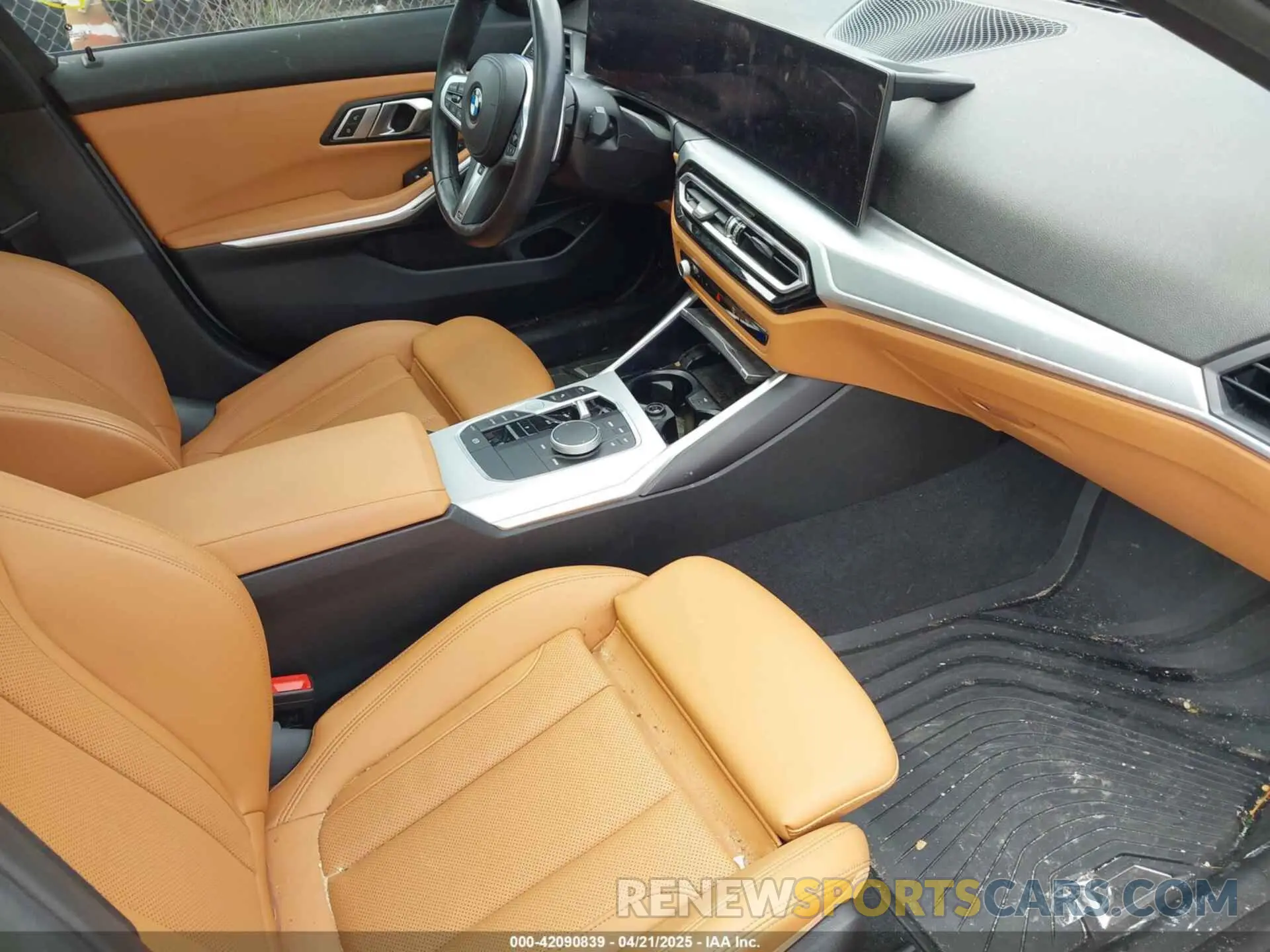 5 fotografías del automóvil dañado 3MW89FF06P8D32279 BMW 330I 2023
