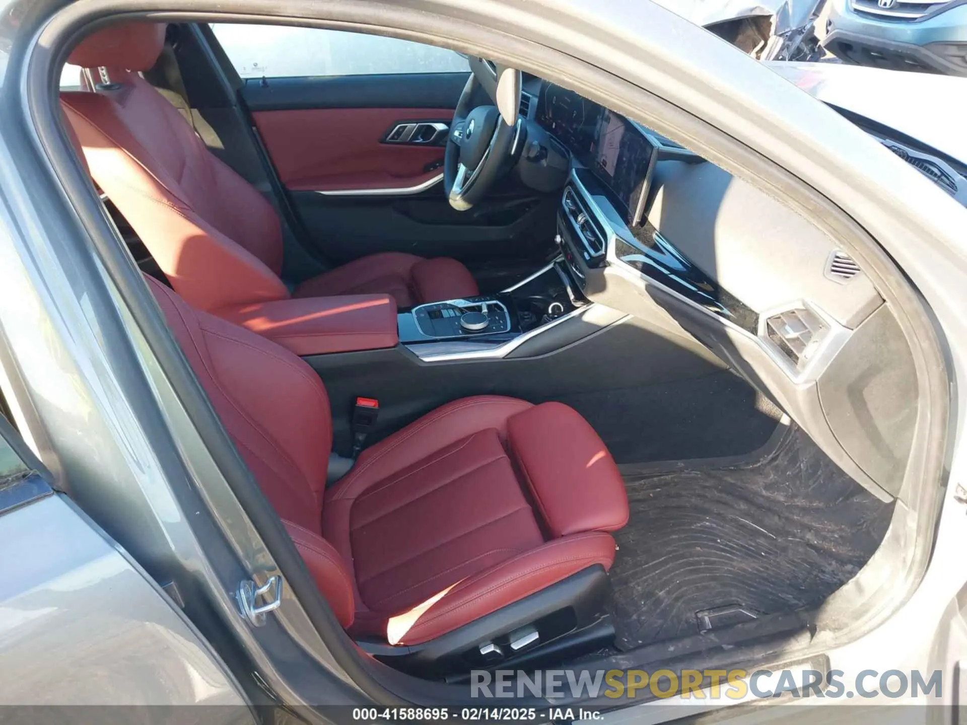 5 fotografías del automóvil dañado 3MW89FF06P8D52693 BMW 330I 2023