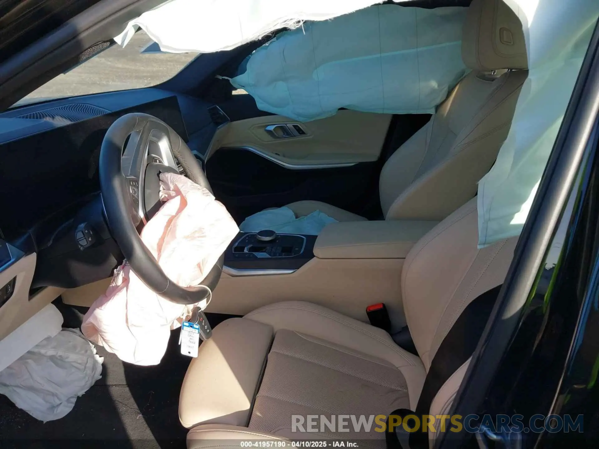 5 fotografías del automóvil dañado 3MW89FF09P8D19011 BMW 330I 2023