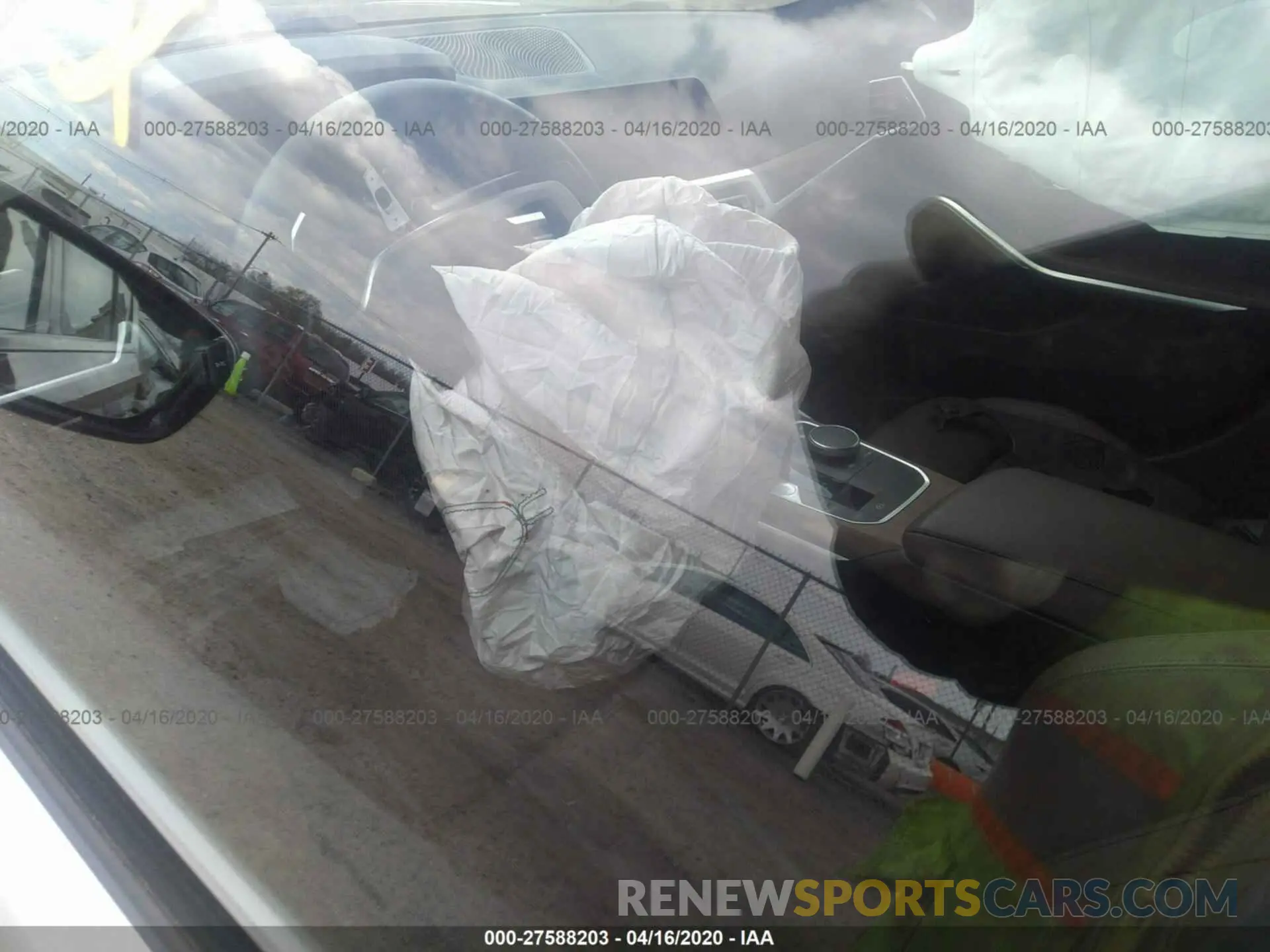 5 fotografías del automóvil dañado WBA5R7C57KFH02392 BMW 330XI 2019