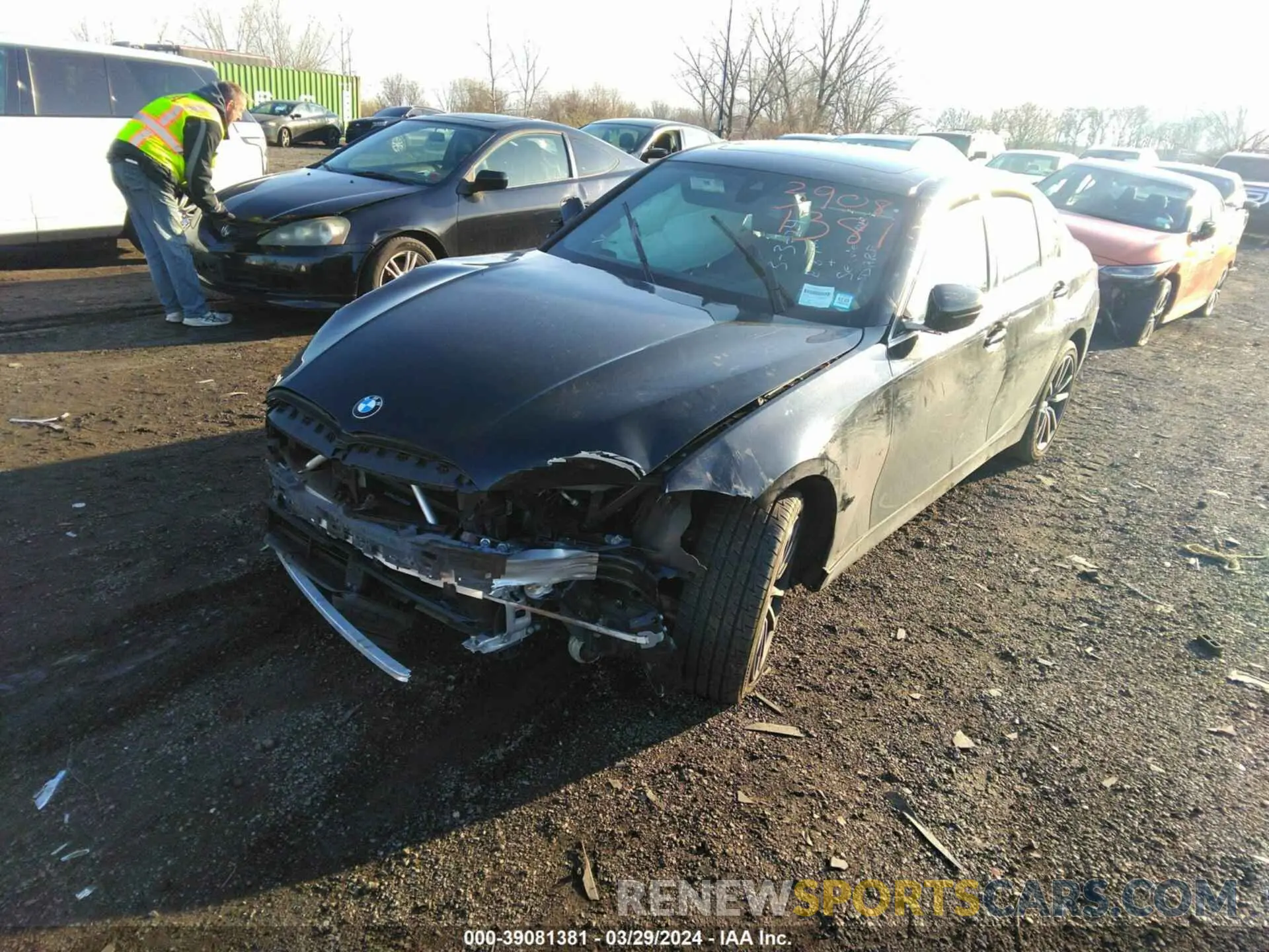 2 fotografías del automóvil dañado 3MW5R7J0XL8B21614 BMW 330XI 2020