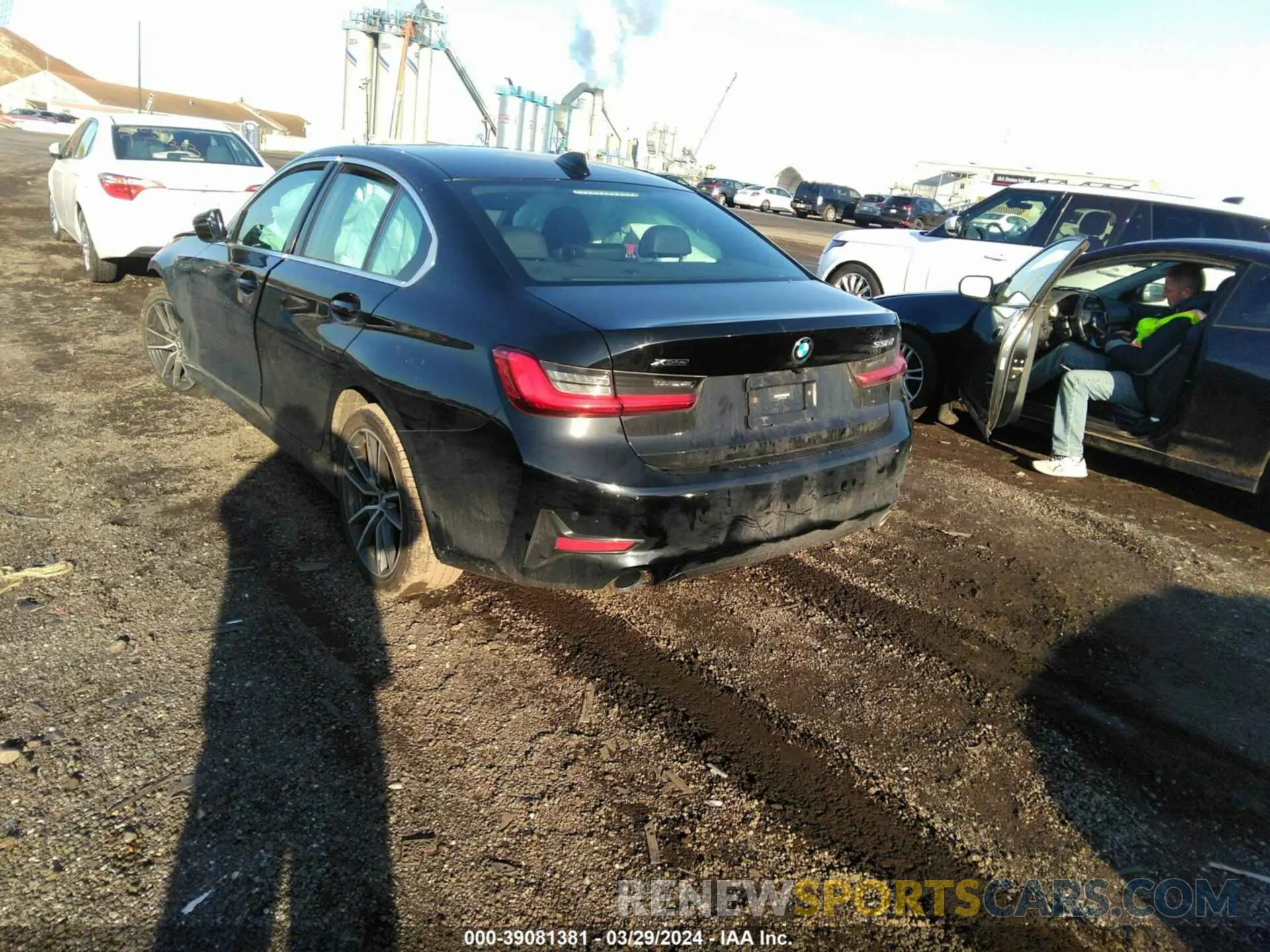 3 fotografías del automóvil dañado 3MW5R7J0XL8B21614 BMW 330XI 2020