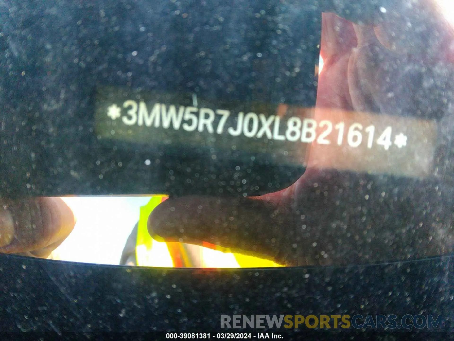 9 fotografías del automóvil dañado 3MW5R7J0XL8B21614 BMW 330XI 2020
