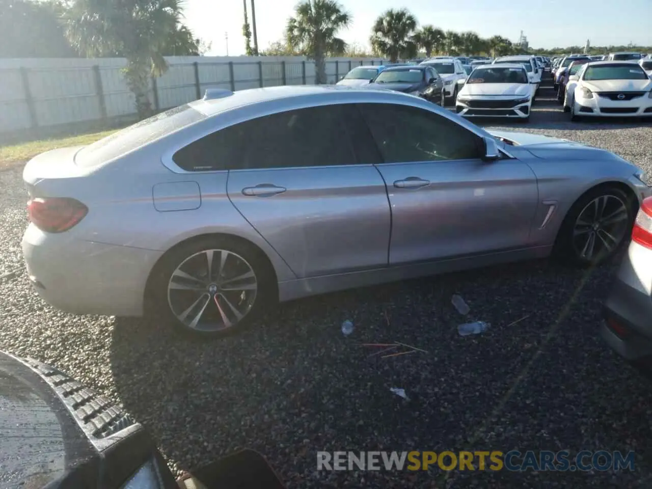 3 fotografías del automóvil dañado WBA4J1C01LBU68440 BMW 4 SERIES 2020