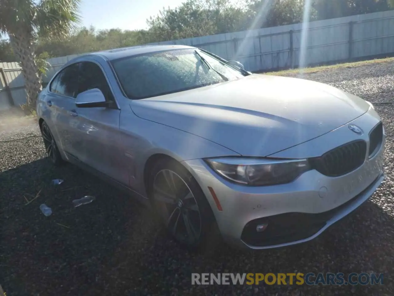4 fotografías del automóvil dañado WBA4J1C01LBU68440 BMW 4 SERIES 2020