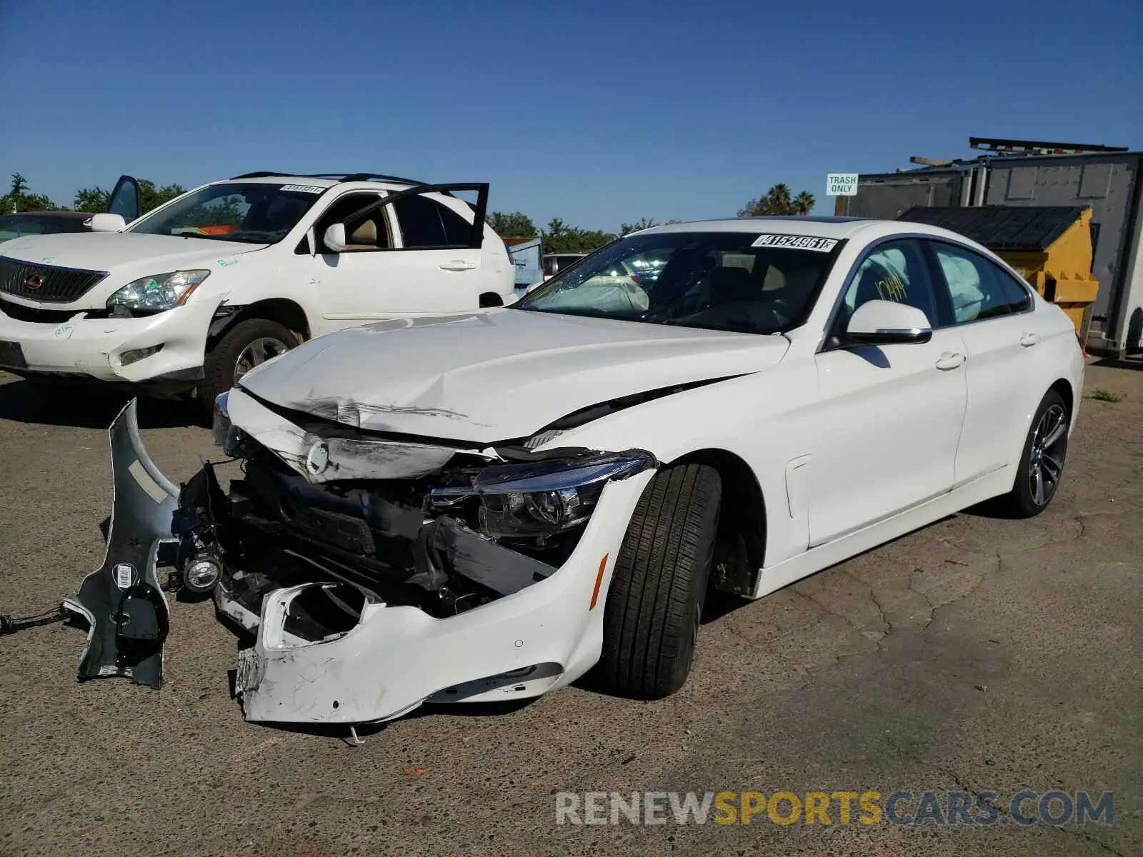 2 fotografías del automóvil dañado WBA4J1C03LCD79546 BMW 4 SERIES 2020