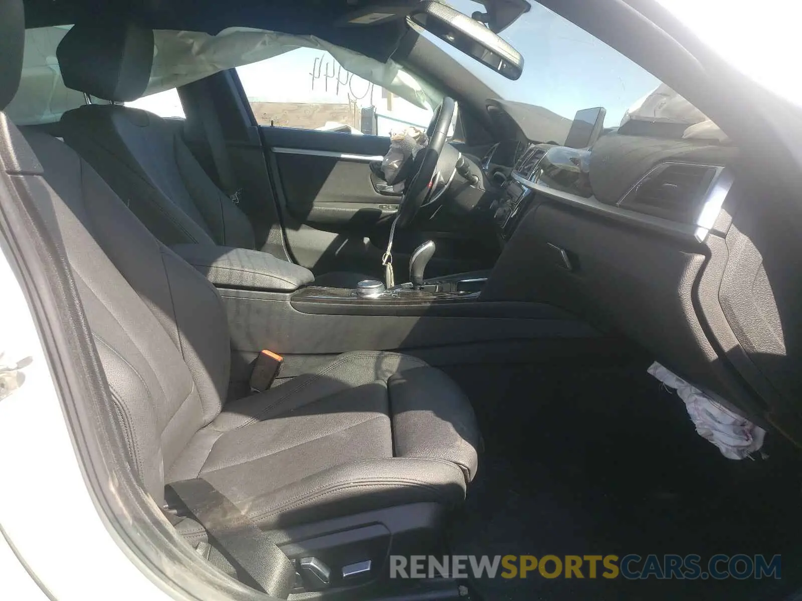 5 fotografías del automóvil dañado WBA4J1C03LCD79546 BMW 4 SERIES 2020