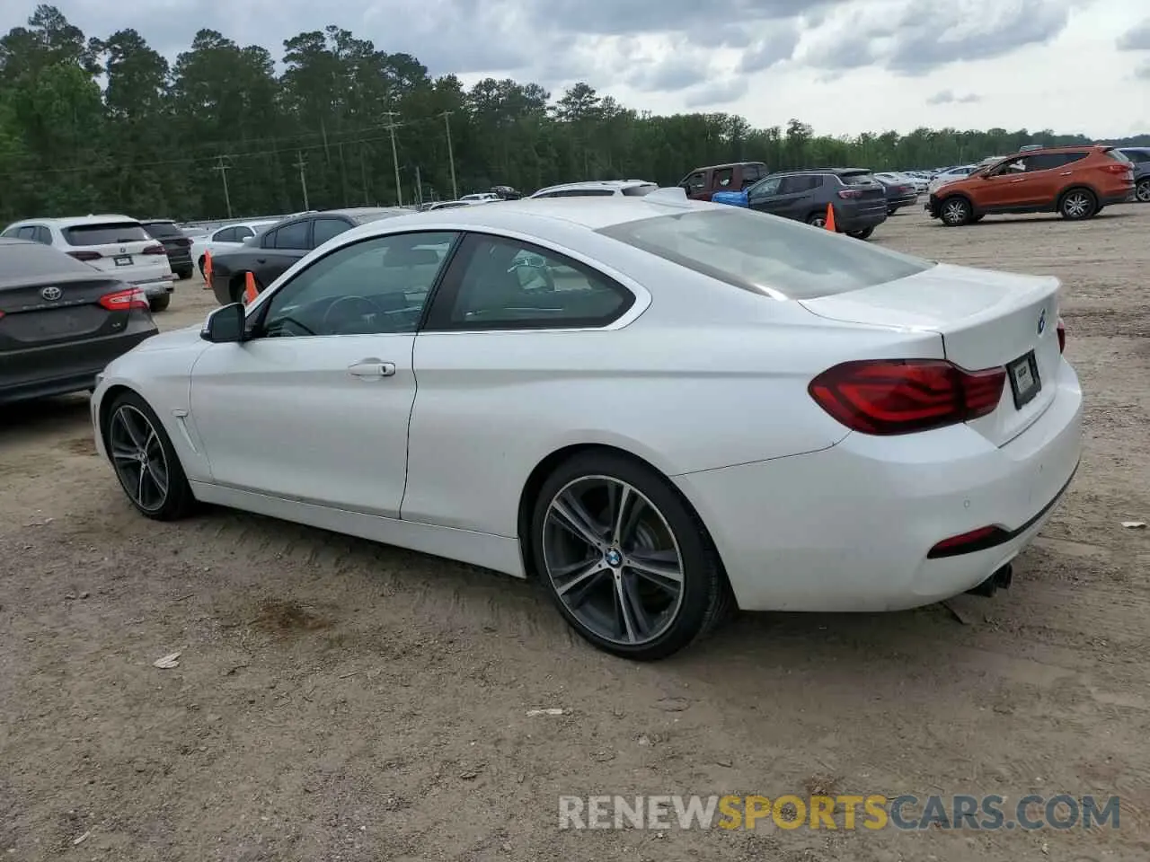 2 fotografías del automóvil dañado WBA4W3C05LFH73447 BMW 4 SERIES 2020
