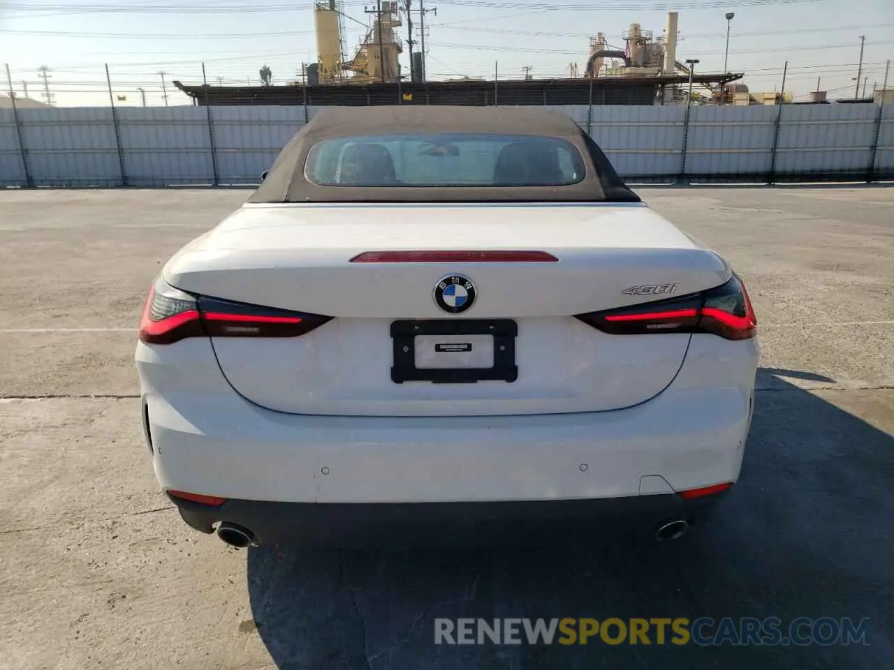 6 fotografías del automóvil dañado WBA23AT08NCJ63340 BMW 4 SERIES 2022
